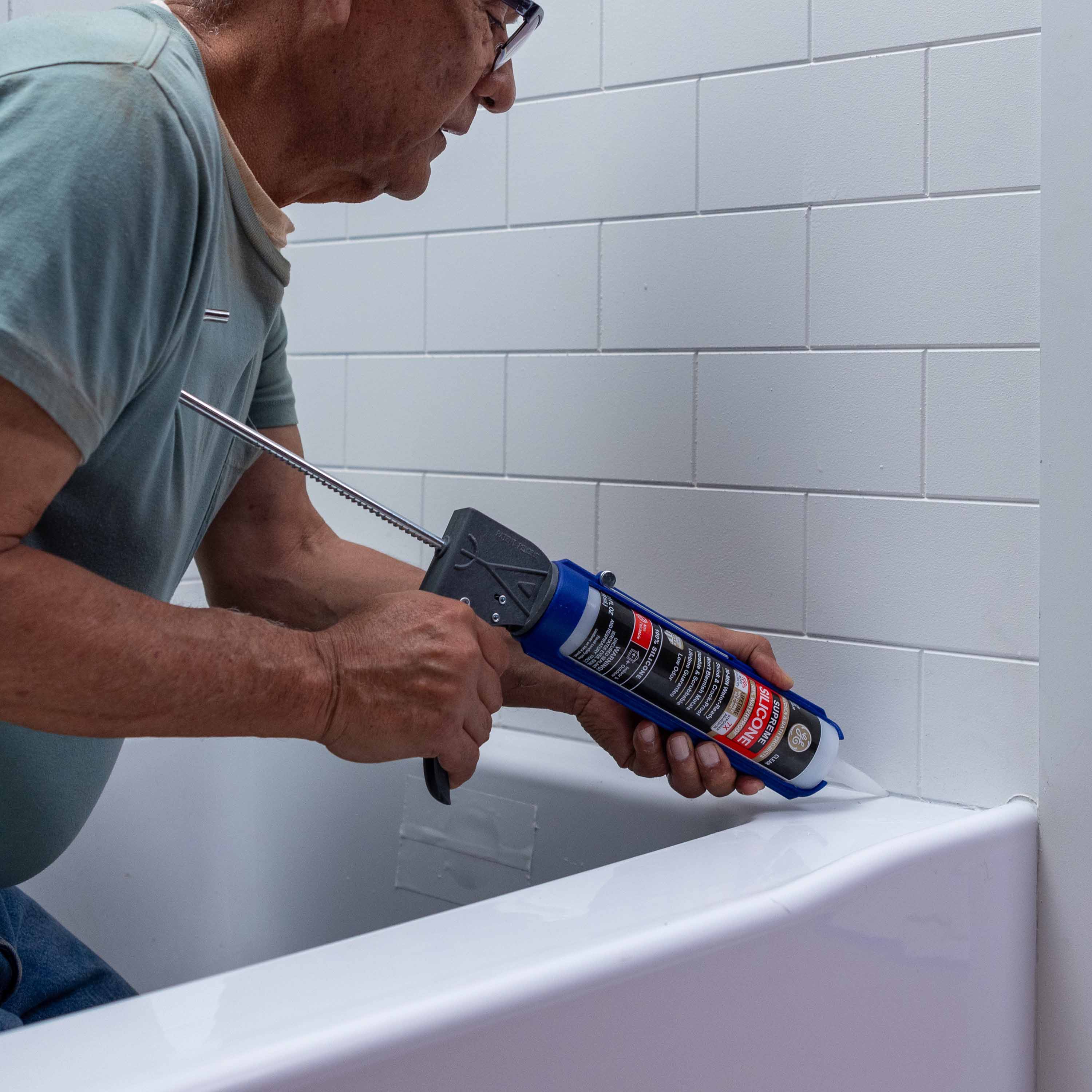 Supreme Silicone 10.1-oz White Kitchen and Bath Sealant Caulk