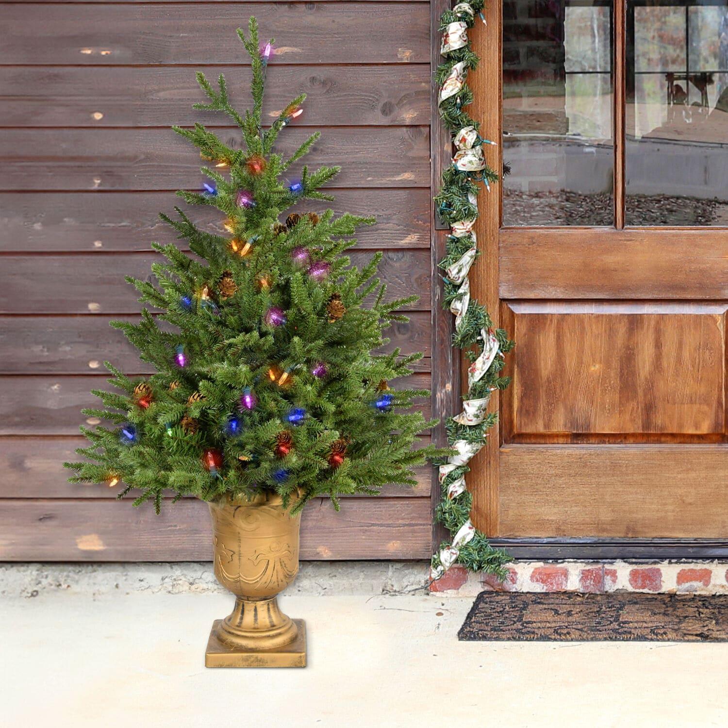 Fraser Hill Farm FFNF042-6GRB Artificial-Christmas-Trees - View #9