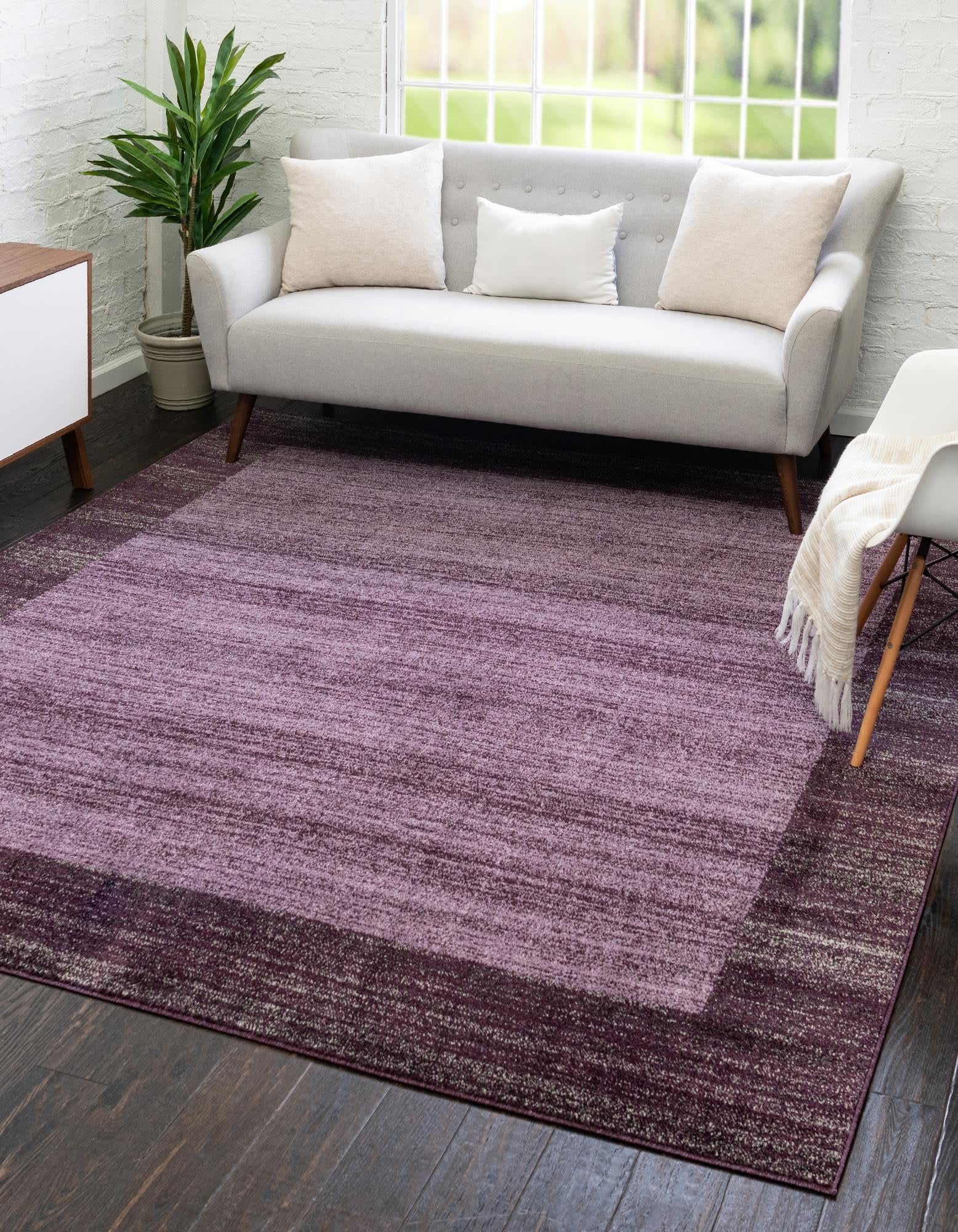 Unique Loom 3130939 Abigail Del Mar 8 x 8 (ft) Loomed Polypropylene Violet/Ivory Square Indoor Border Area rug