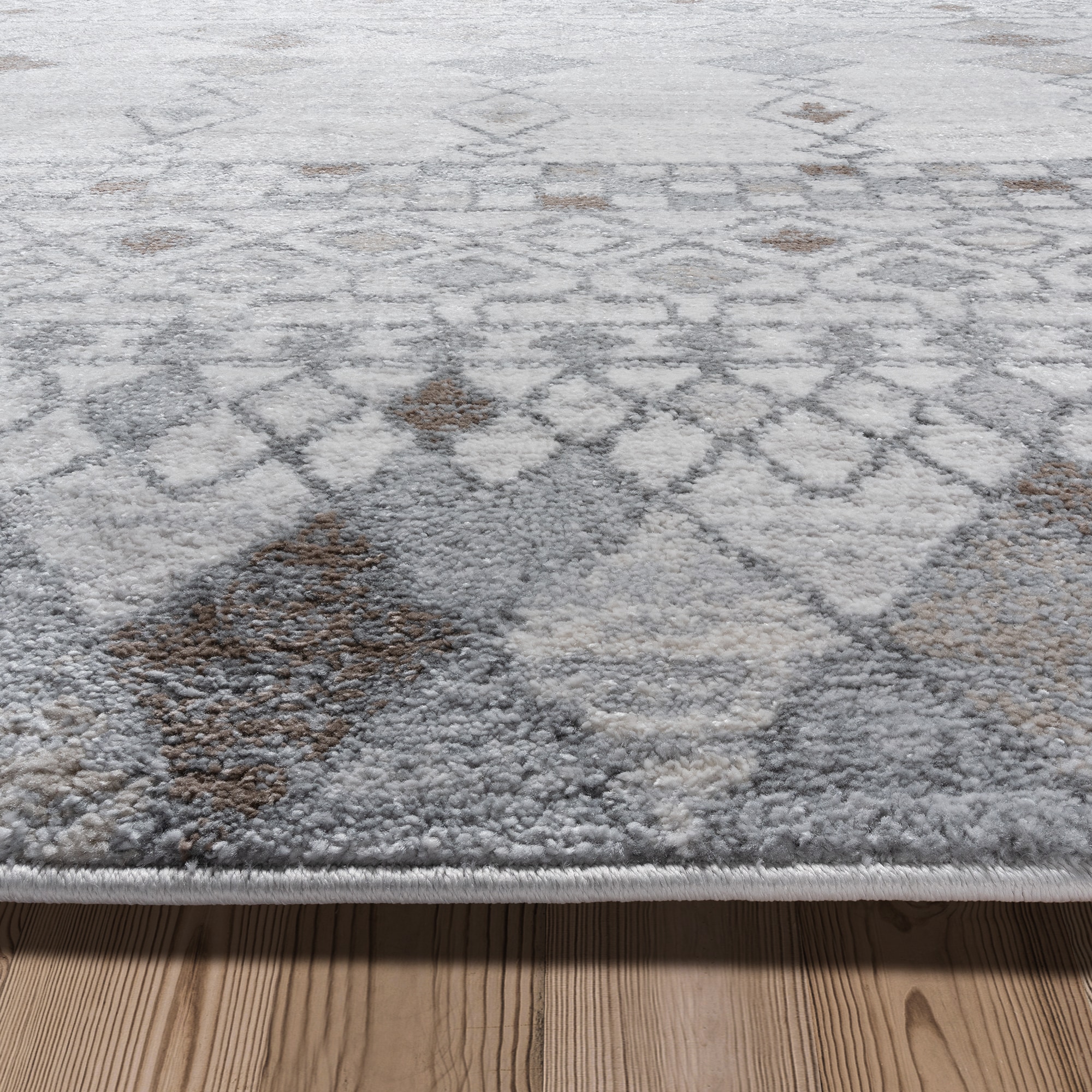 Gray and Beige Geometric Moroccan Polypropylene Area Rug 9' x 12'