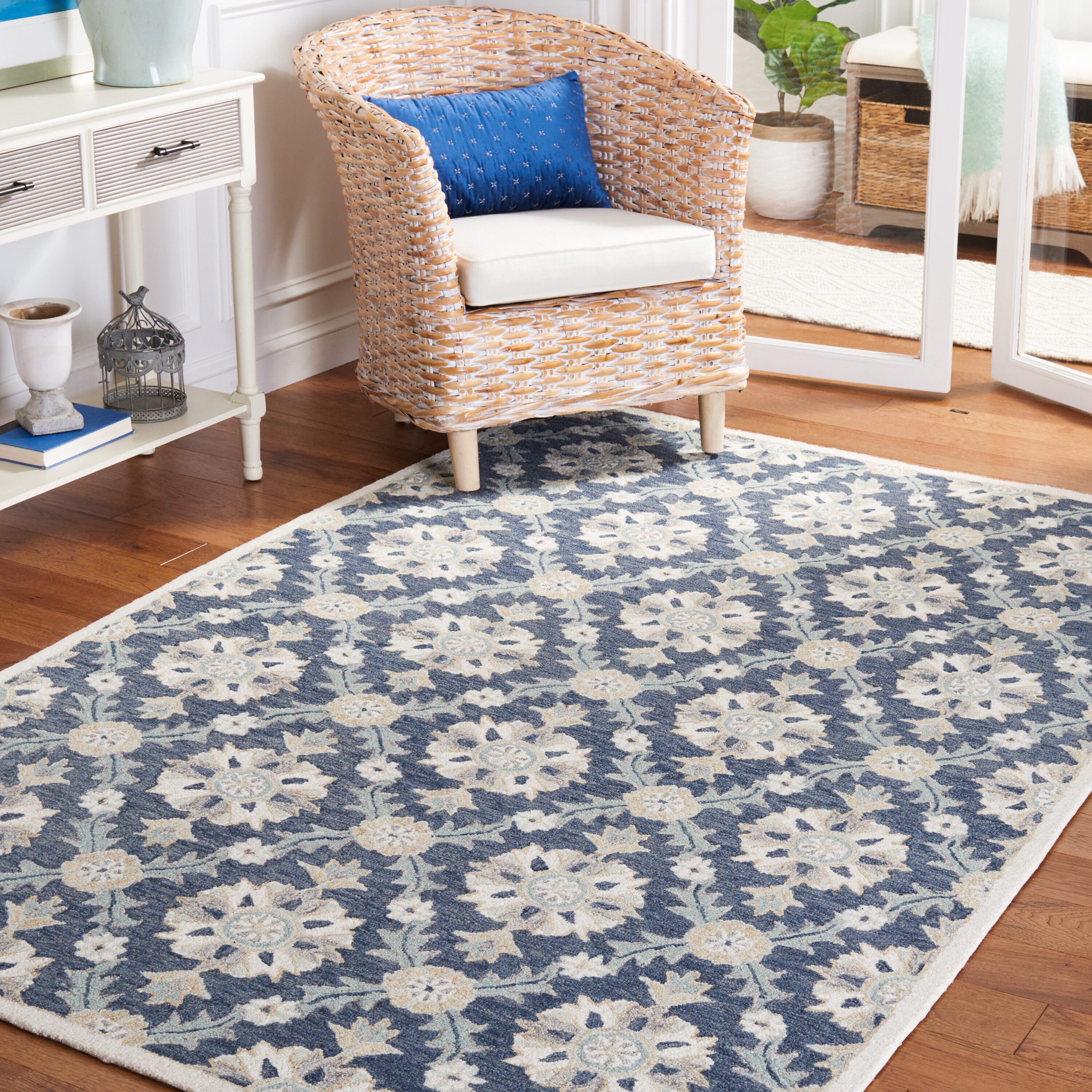  Martha Stewart Tufted 4750 Blue/Ivory Traditional 4ft x 6ft Small Rectangle Rug