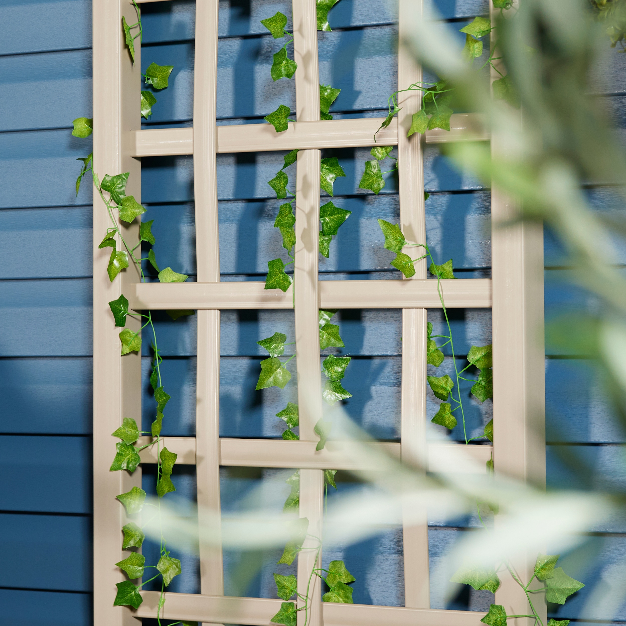 Cambridge Mocha 28 x 75 Inch Vinyl Garden Trellis