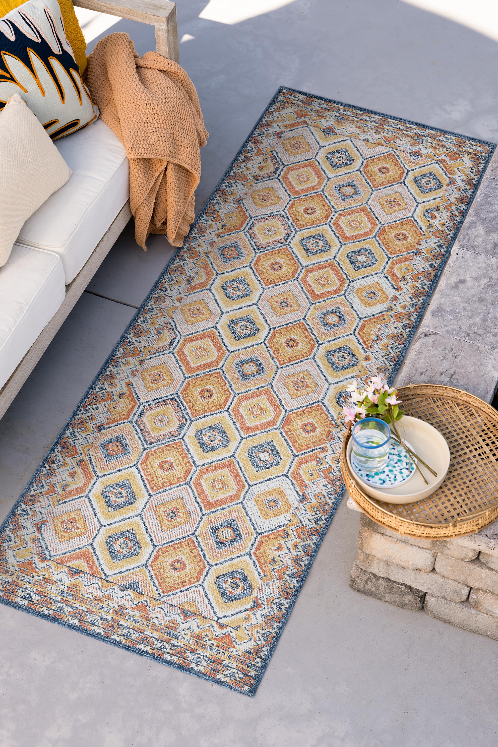 Tayse FLO1001 2X8 Flora 2 x 8 (ft) Loomed Polypropylene Multi Rectangular Indoor/Outdoor Runner rug