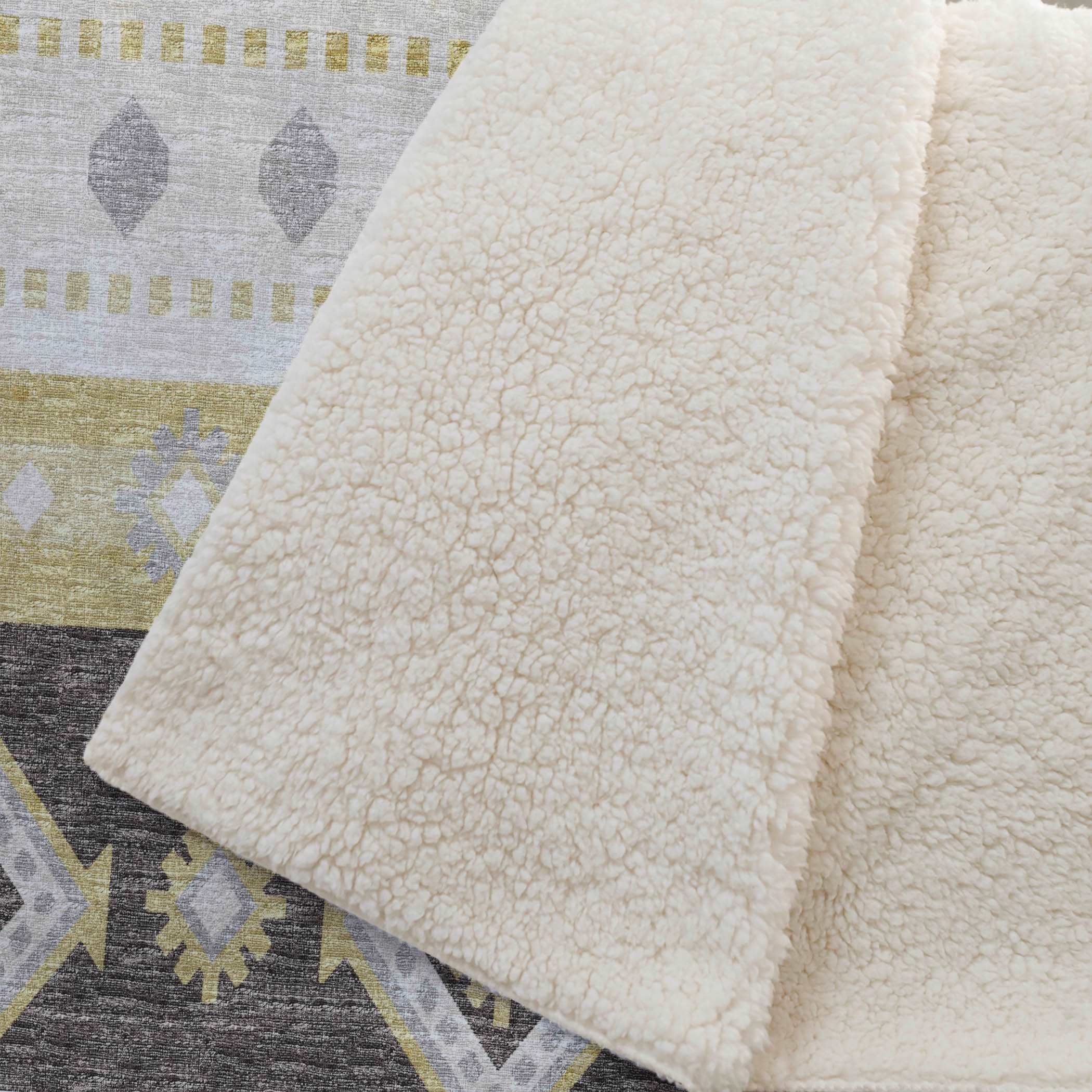 Addison Rugs ASB118GI50X70 Blankets-And-Throws - View #4