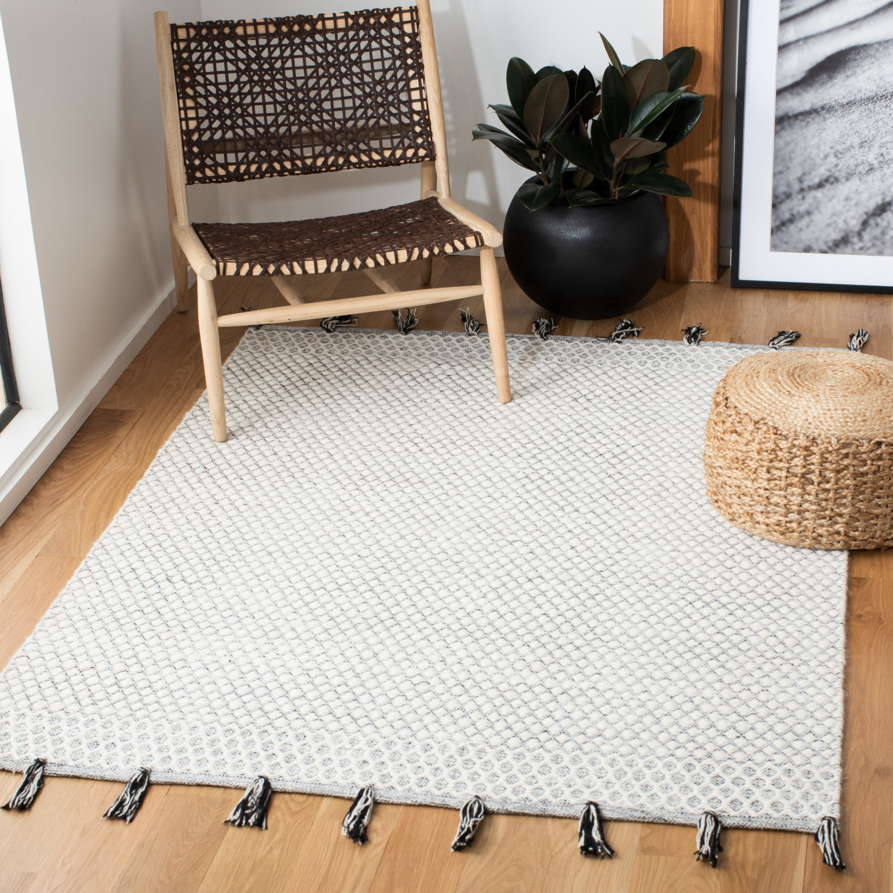 Handwoven Coastal-Contemporary Black Wool-Cotton Rug 8' x 10'
