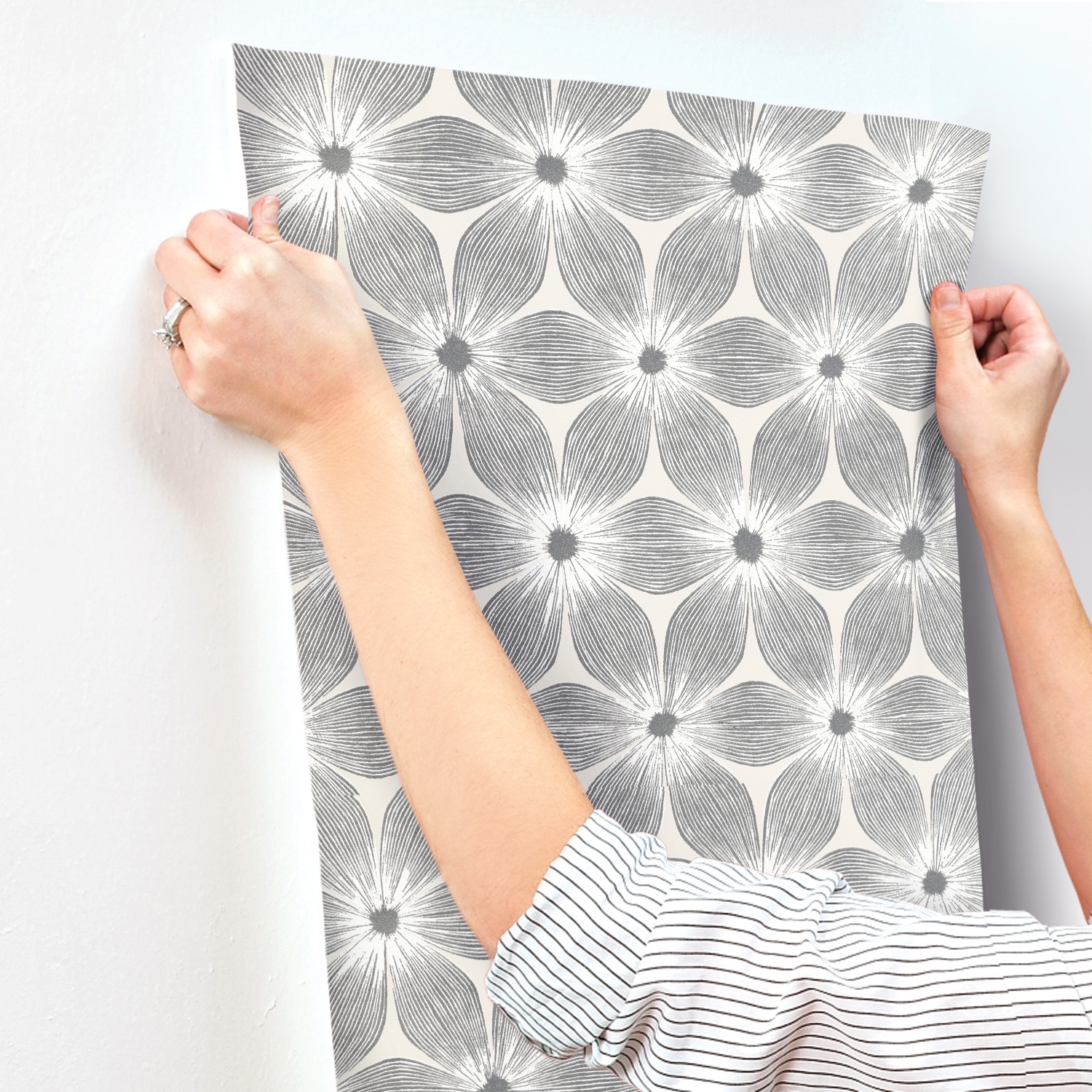 White and Silver Vinyl-Coated Floral Wallpaper