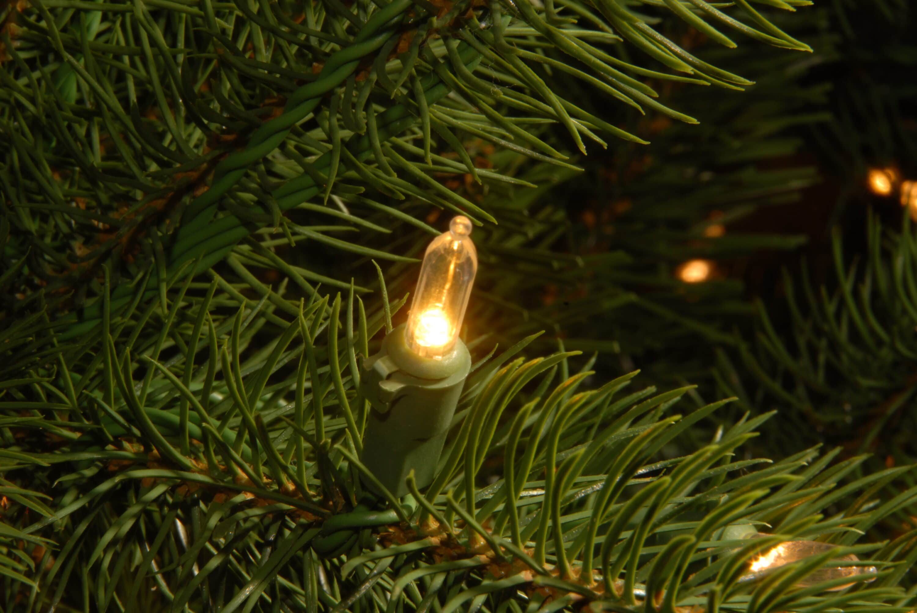 National Tree Company PEDD1-312LD-10X Artificial-Christmas-Trees - View #7