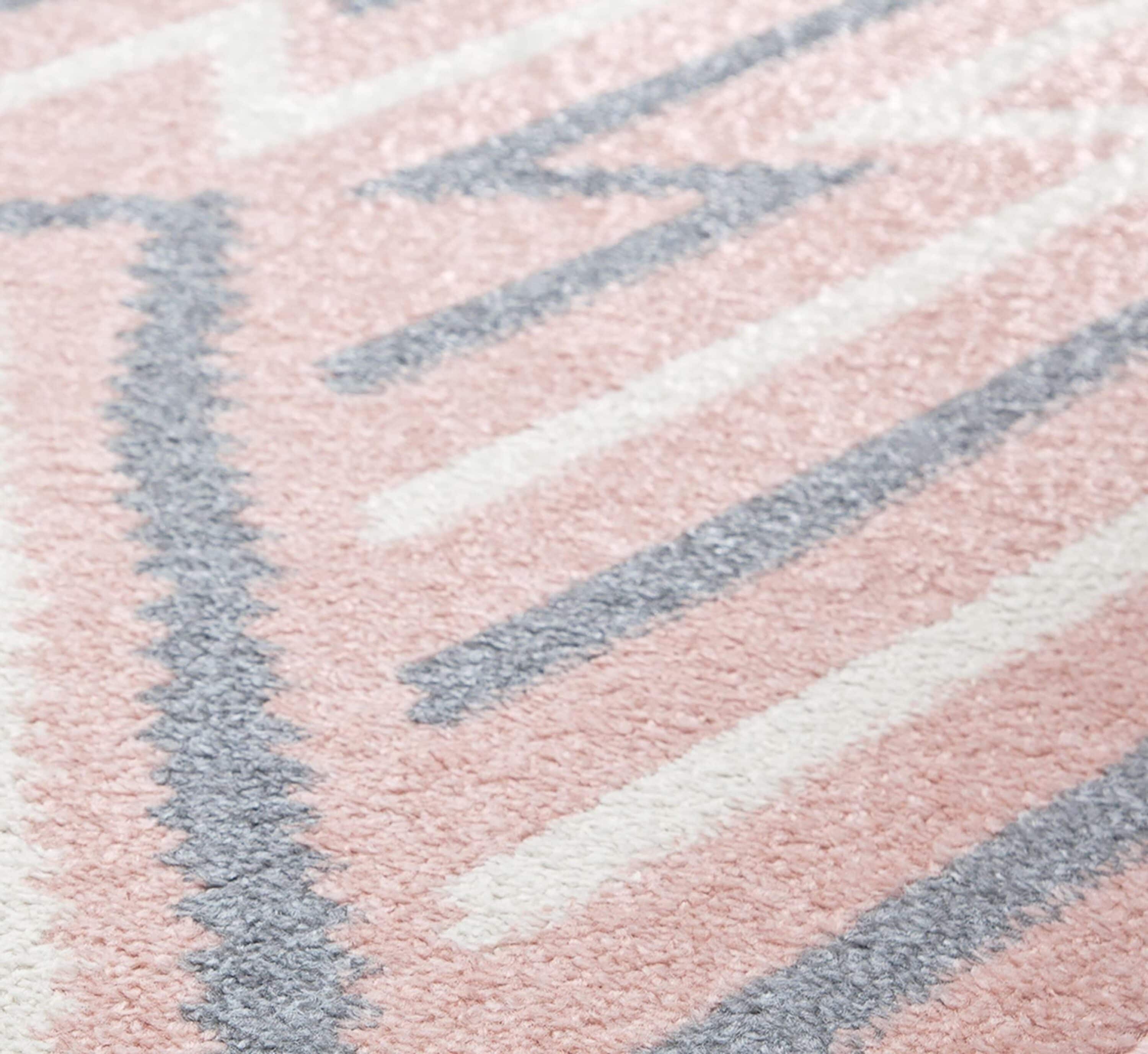 6' x 9' Gray and Pink Geometric Synthetic Area Rug