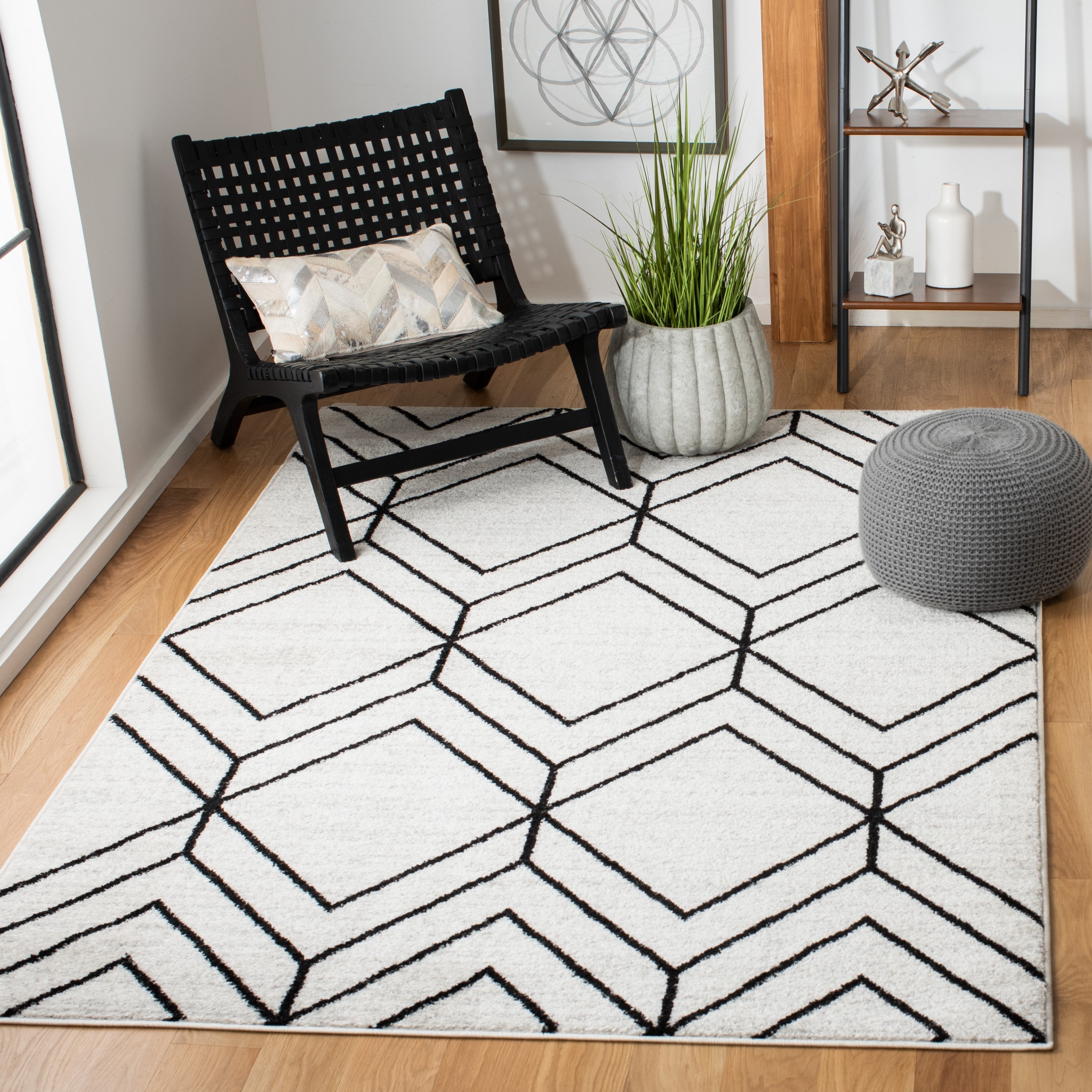 Safavieh ADR241F-3 Adirondack 3 x 5 (ft) Loomed Polypropylene Light Gray/Black Rectangular Indoor Geometric Bohemian/Eclectic Throw rug