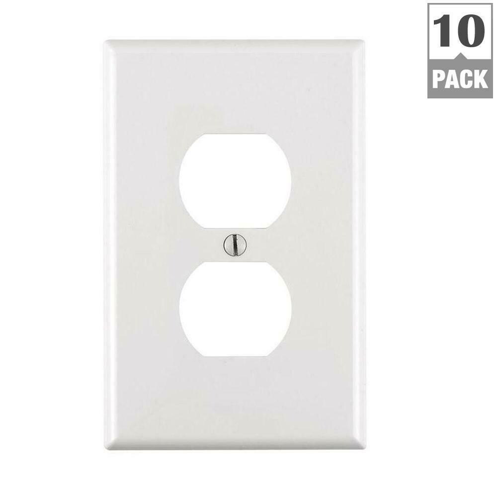 Leviton JNSN93144  M52-PJ8-WM 3.12 x 4.8 in. 1 Gang Midway White Duplex Wall Plate