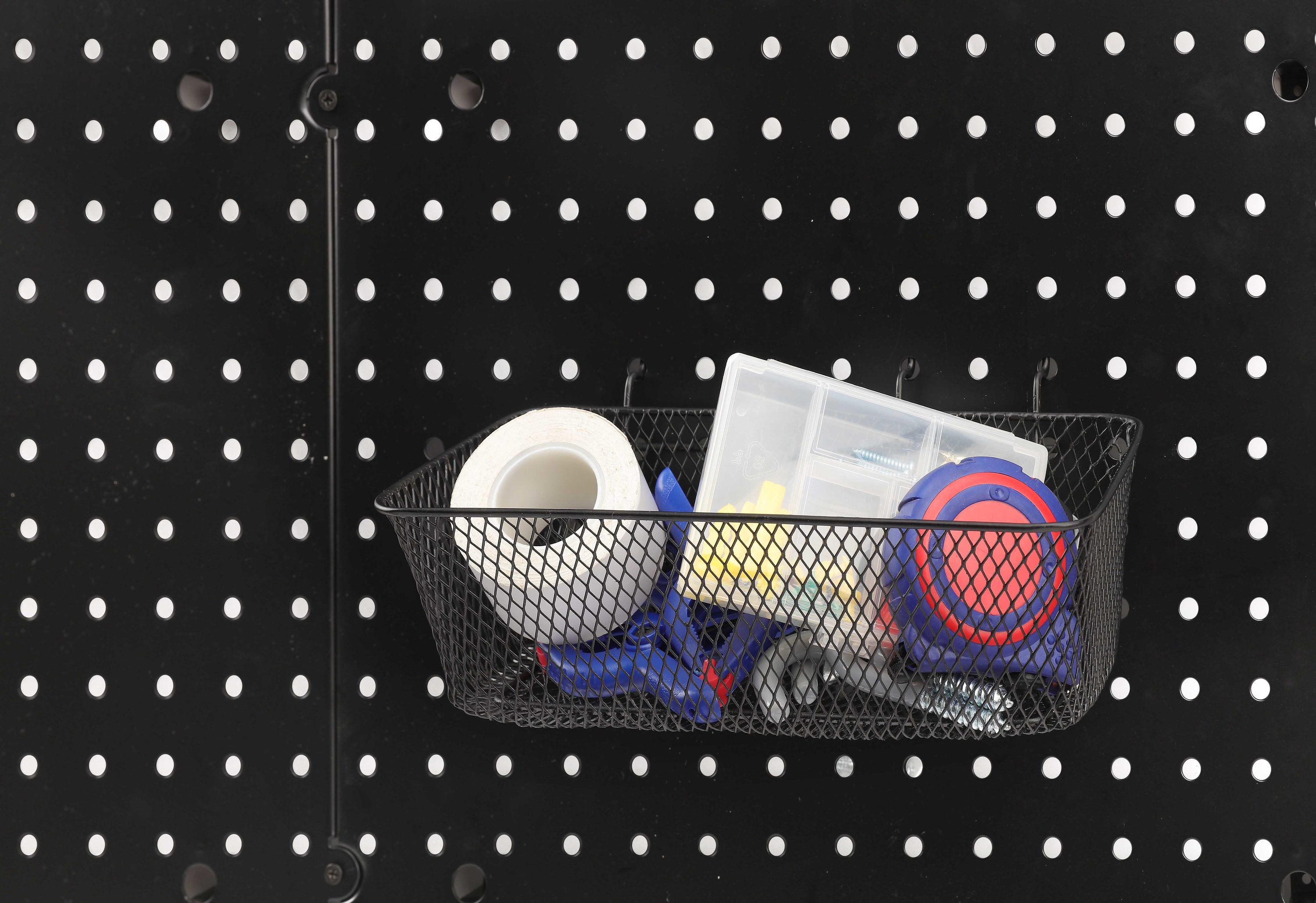 Project Source Steel Pegboard Basket in Black (9.13-in W x 3.66-in H) in  the Pegboard & Accessories department at