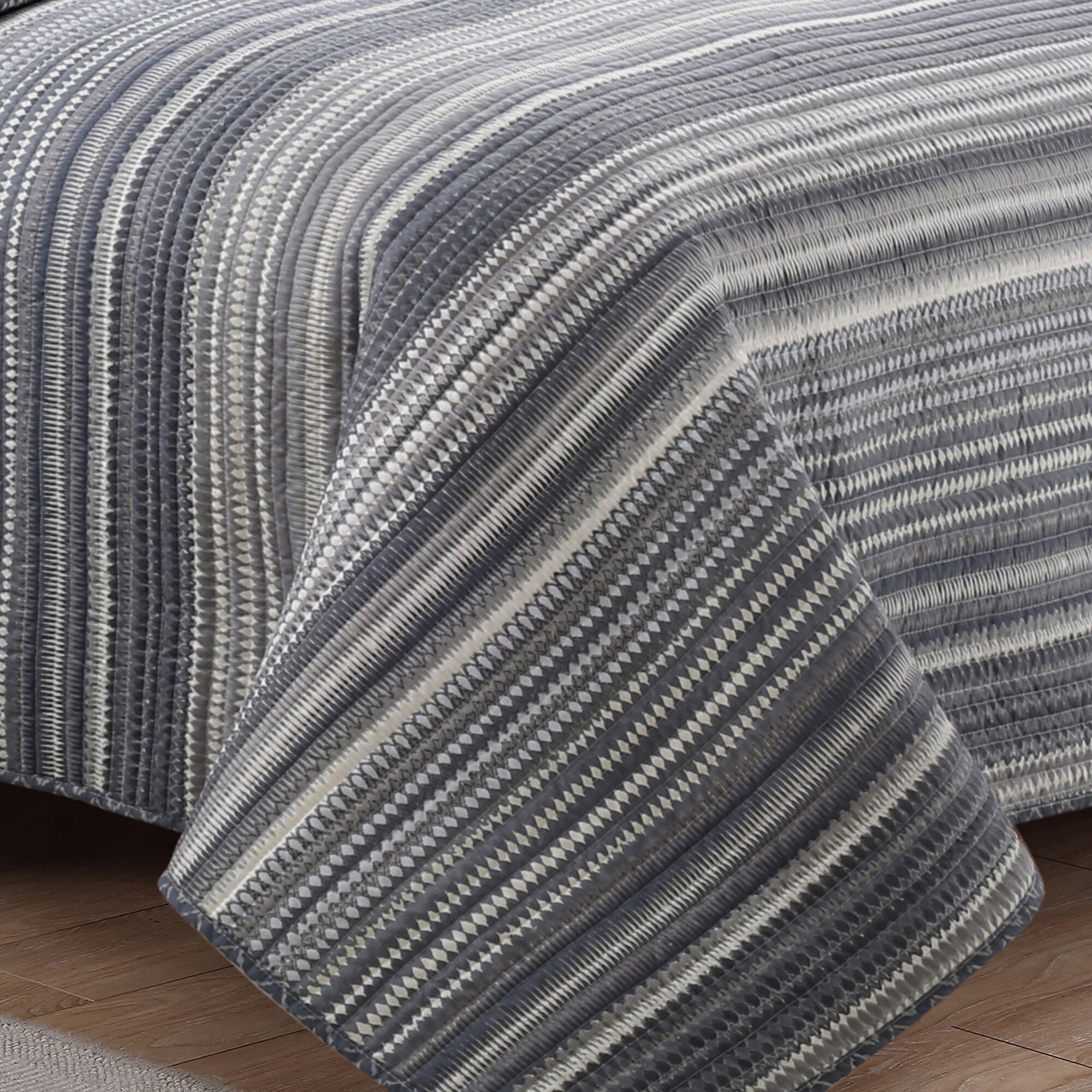 Estate Collection 105010 bedding - View #2