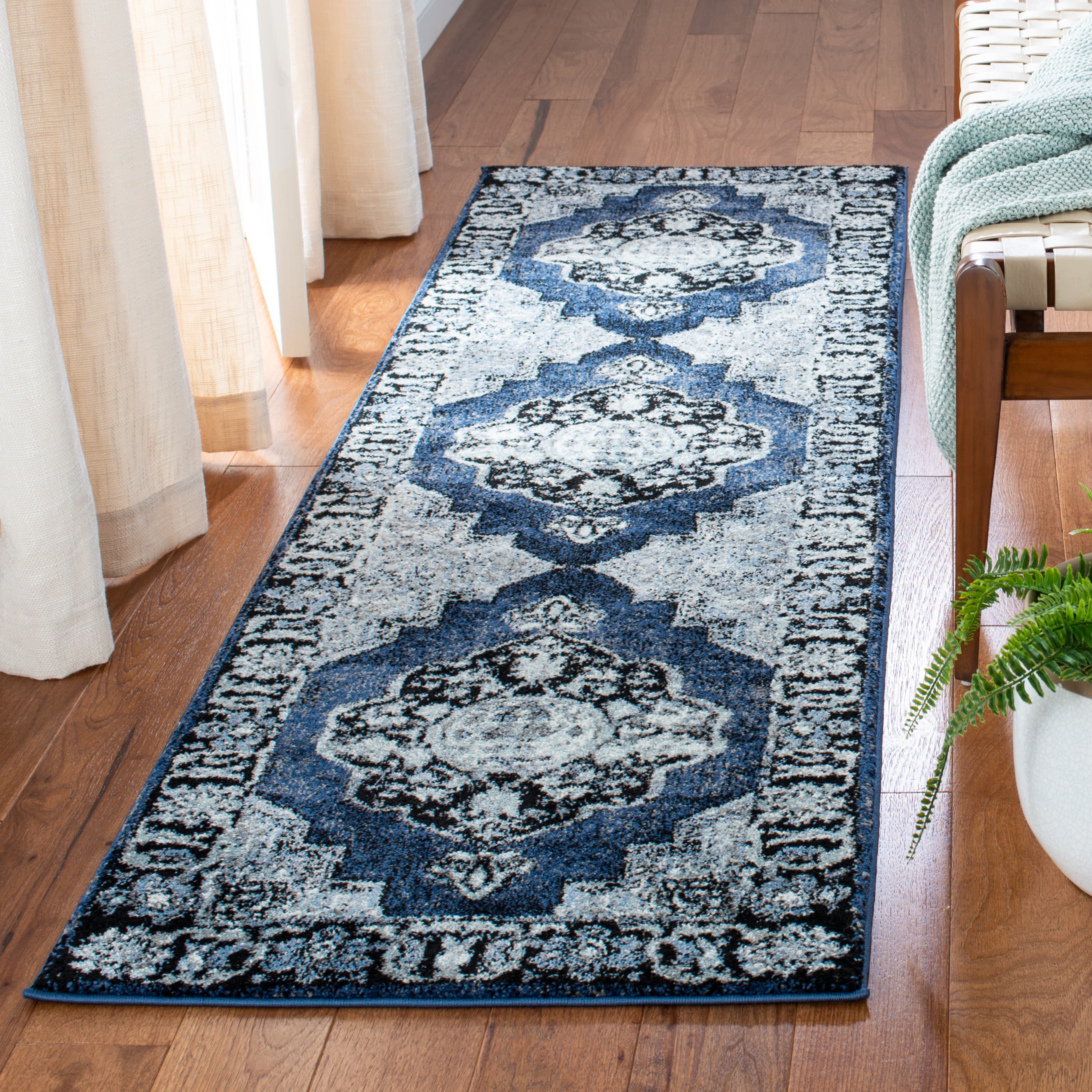 Safavieh VTH219M-28 Vintage Hamadan Tabriz 2 x 8 (ft) Loomed Polypropylene Blue/Gray Rectangular Indoor Floral/Botanical Global Runner rug