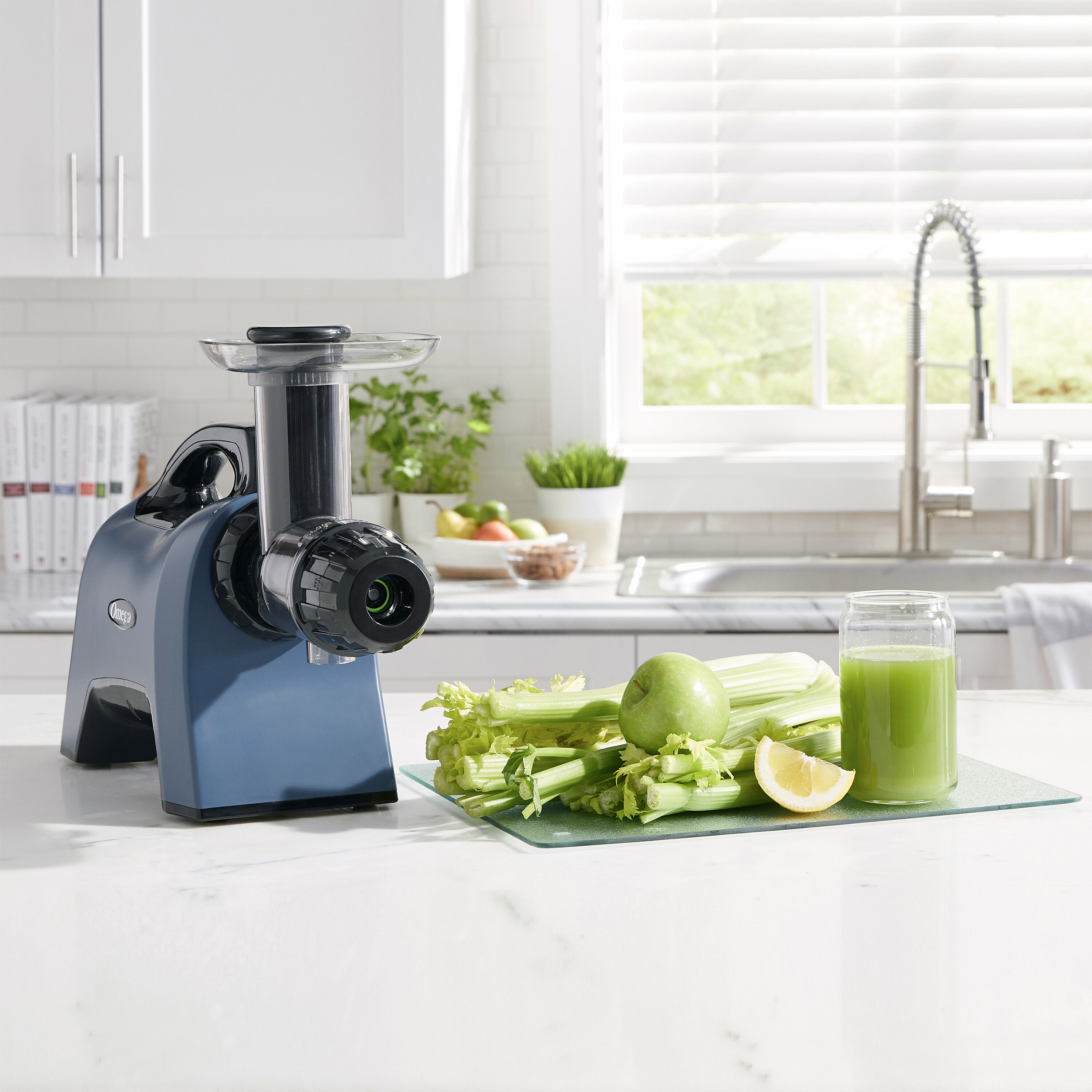 Best juicer under $200? Canoly Masticating Juicer 