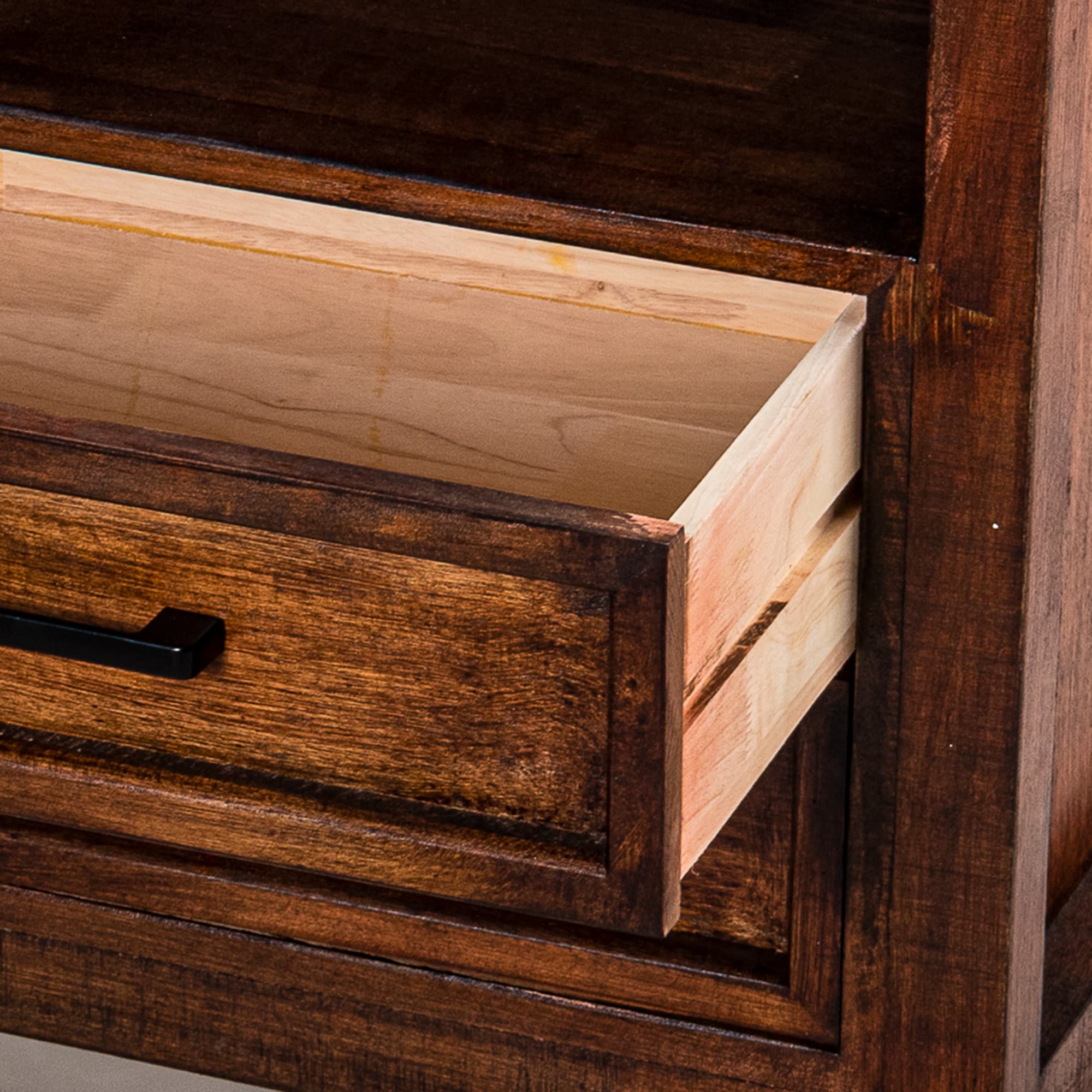 IHOMEadore BBZ010 nightstands - View #10