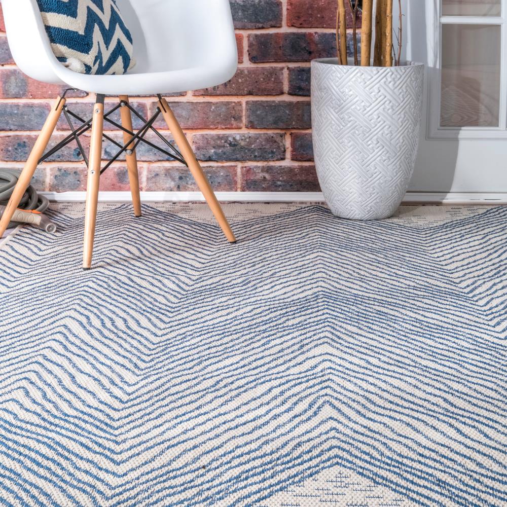 nuLOOM 8 X 8 (ft) Blue Square Indoor/Outdoor Chevron Area Rug in the