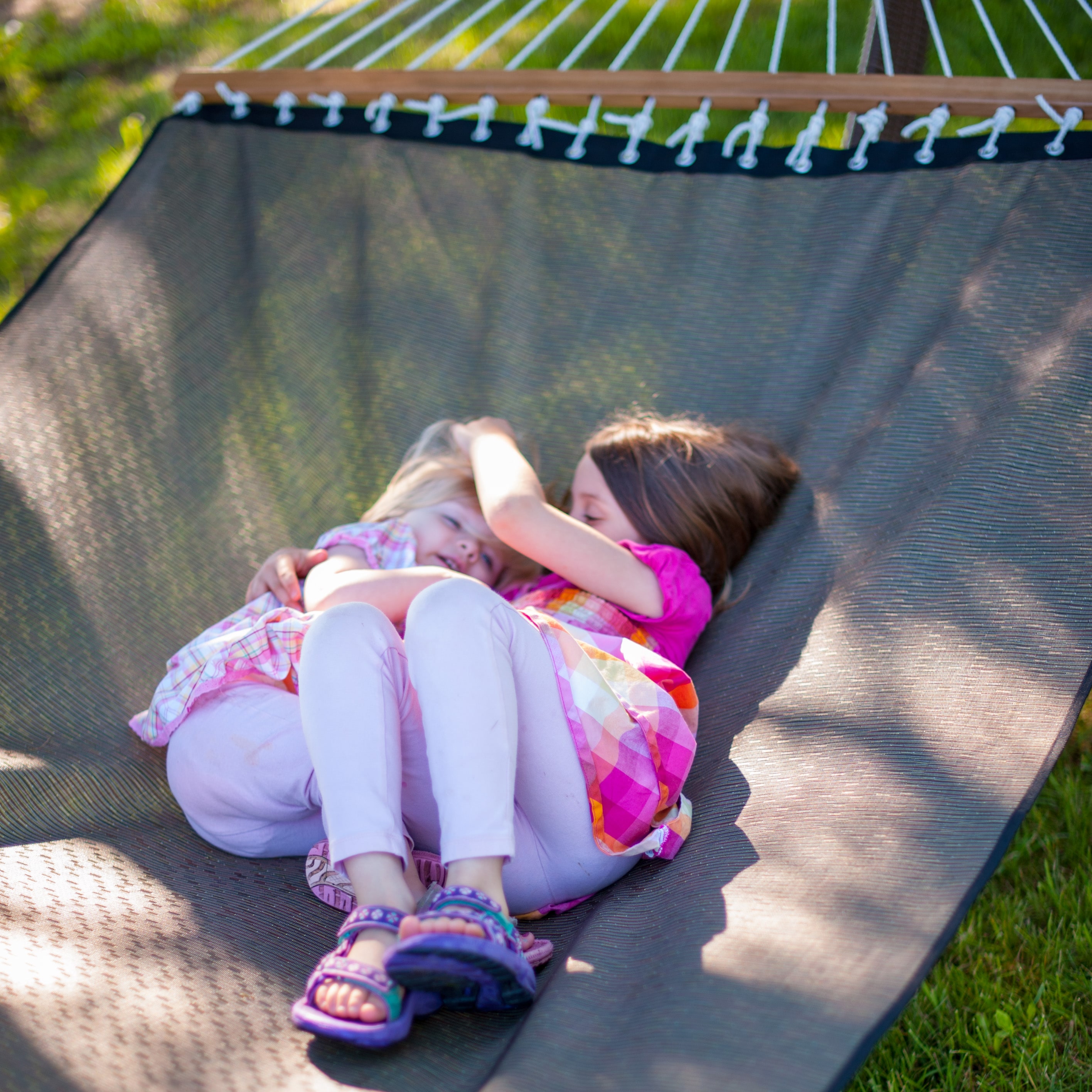 Vivere Sienna Textilene Double Poolside Hammock with Hardwood Spreaders