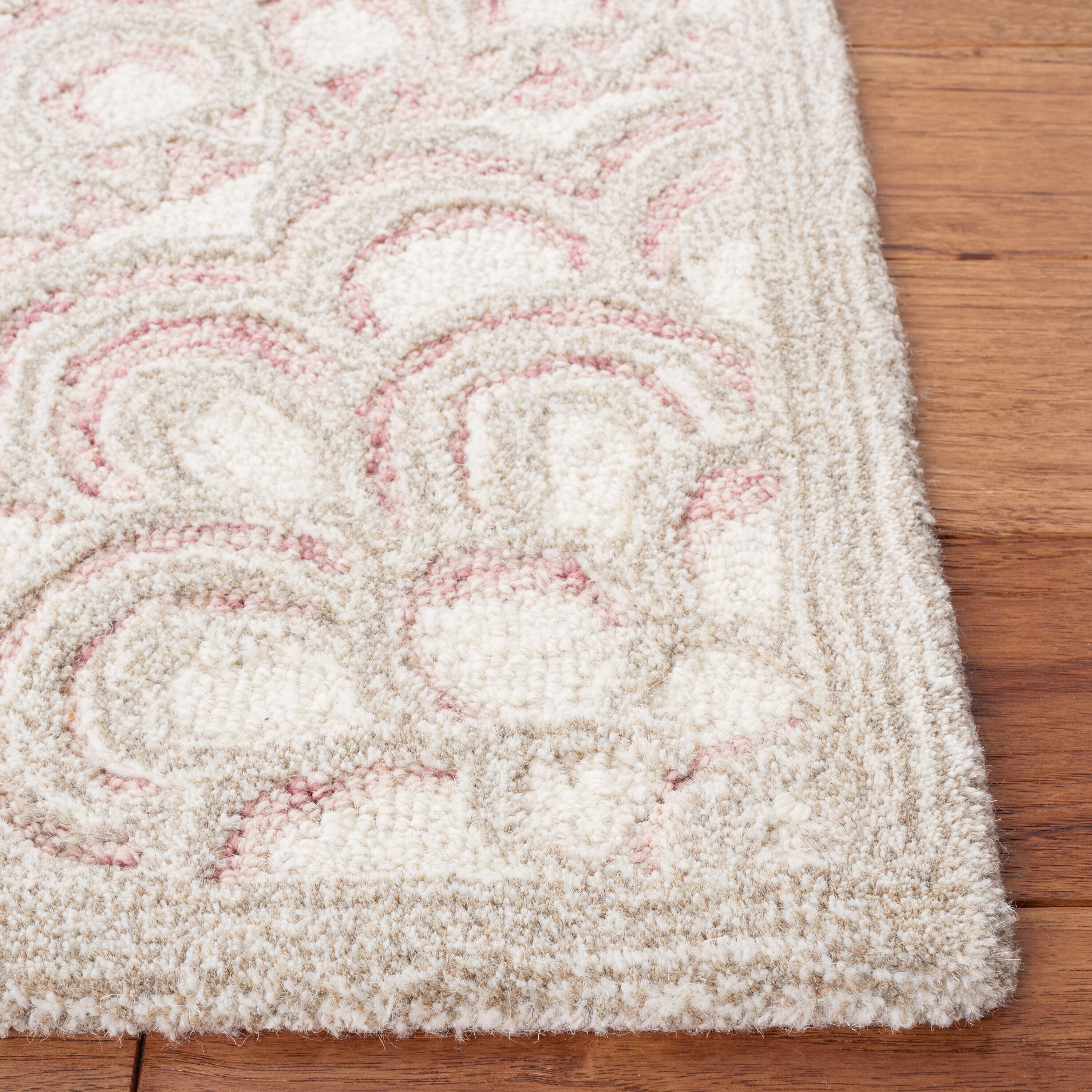 Safavieh MET901U-5 rugs - View #6