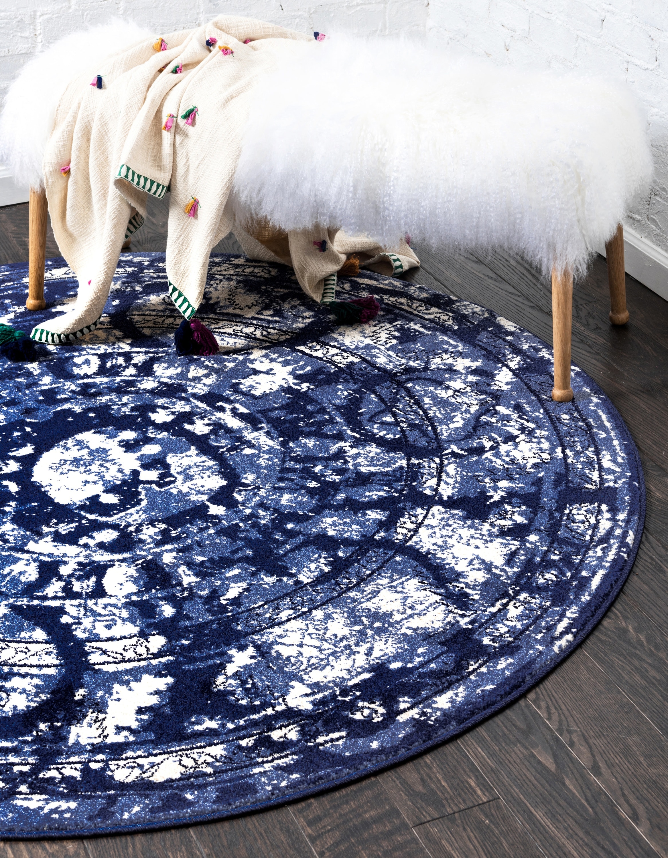 Unique Loom 3132029 Vintage La Jolla 3 x 3 (ft) Loomed Polypropylene Blue/Ivory Round Indoor Border Vintage Area rug