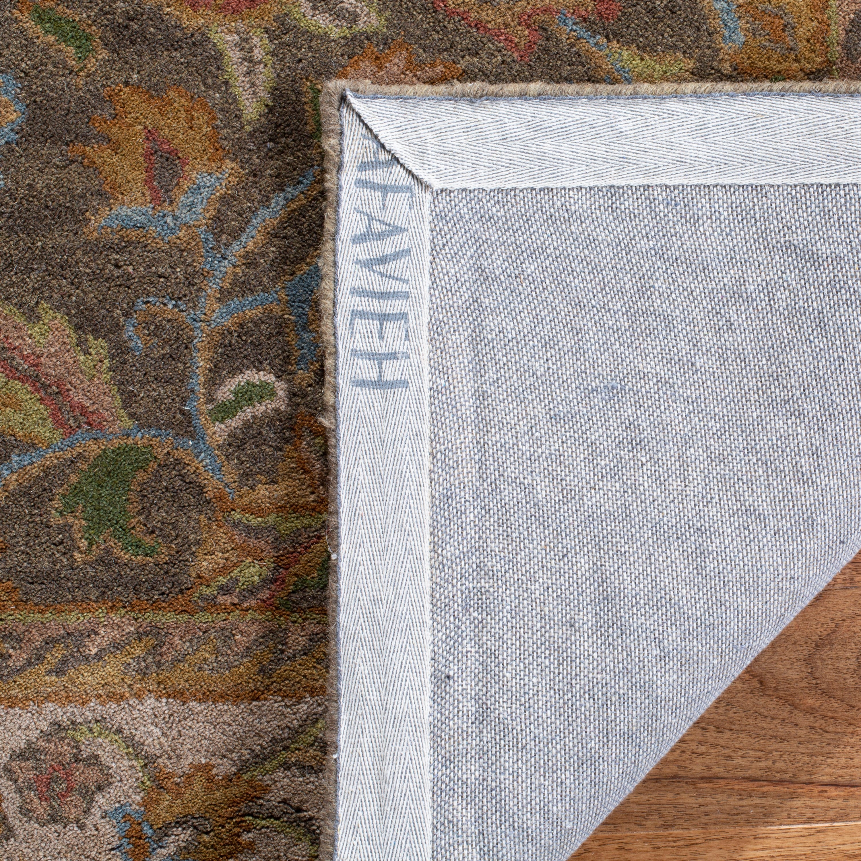 Safavieh HG954A-8OV rugs - View #4