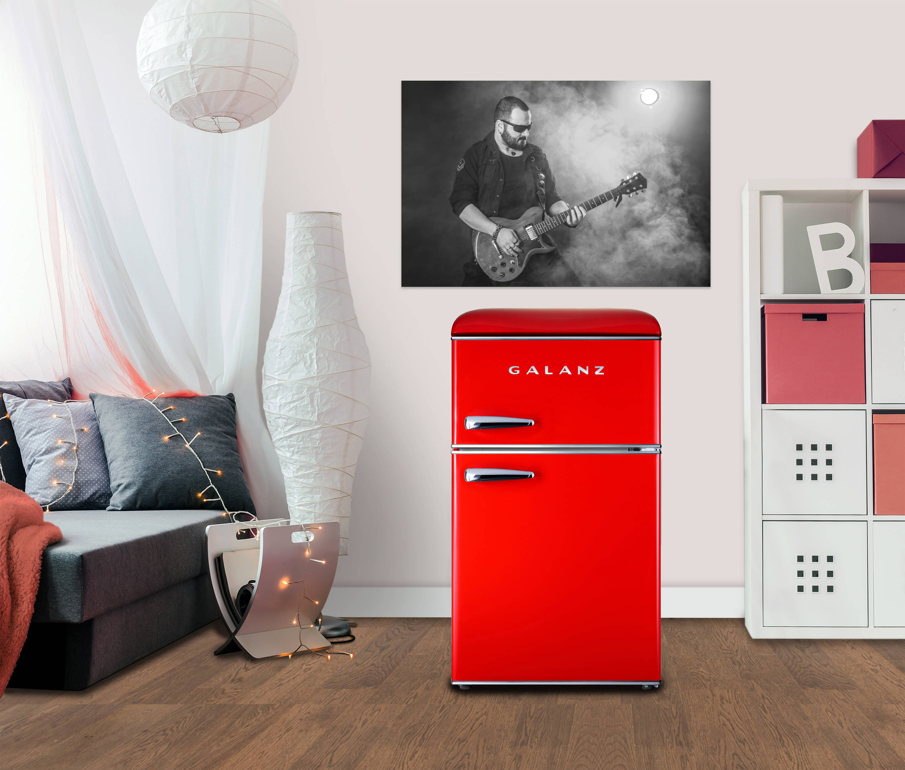Galanz GLR31TRDER Retro Compact Refrigerator with Freezer Mini Fridge with  Dual Doors, Adjustable Mechanical Thermostat, 3.1 Cu Ft, Red - Amazing  Bargains USA - Buffalo, NY