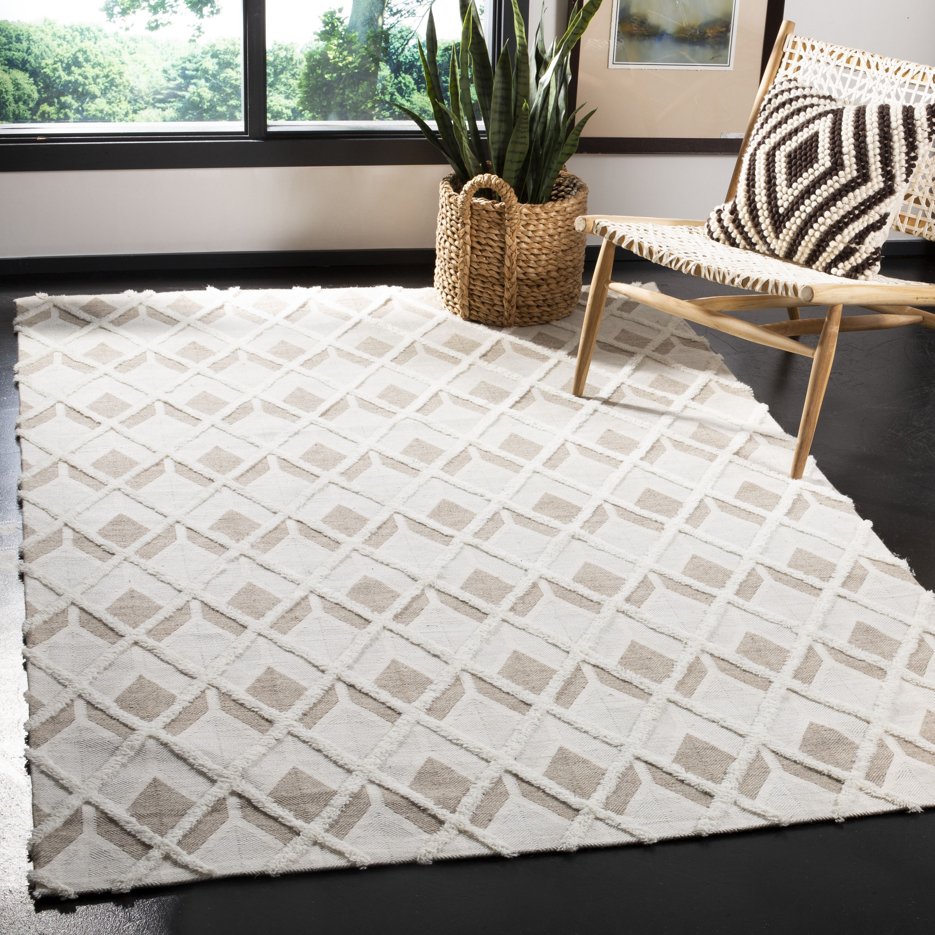 Safavieh MRB602B-4 Marbella Maysoon 4 x 6 (ft) Loomed Synthetic Beige/Ivory Rectangular Indoor Trellis Farmhouse/Cottage Area rug