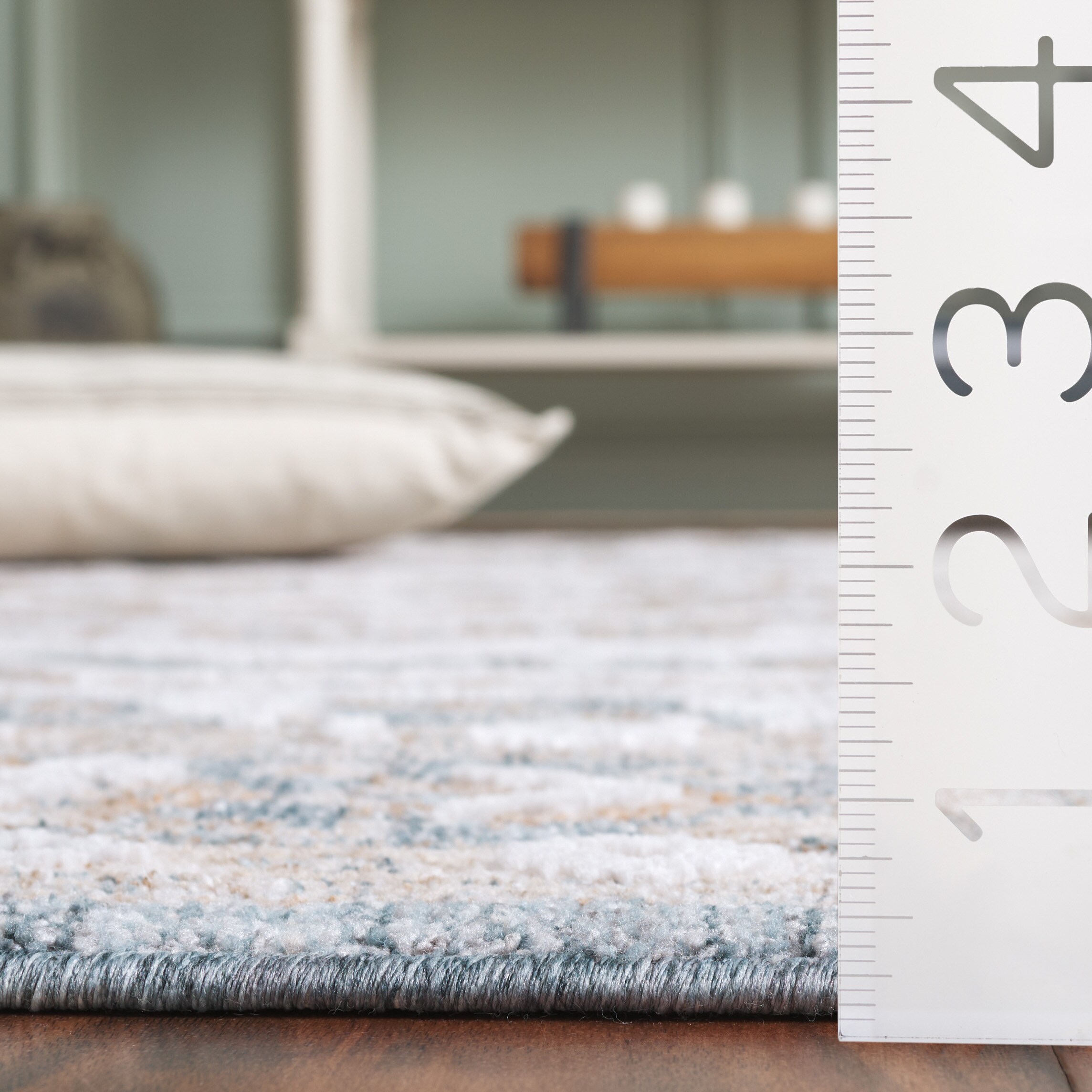 Safavieh FIN328M-210 rugs - View #3