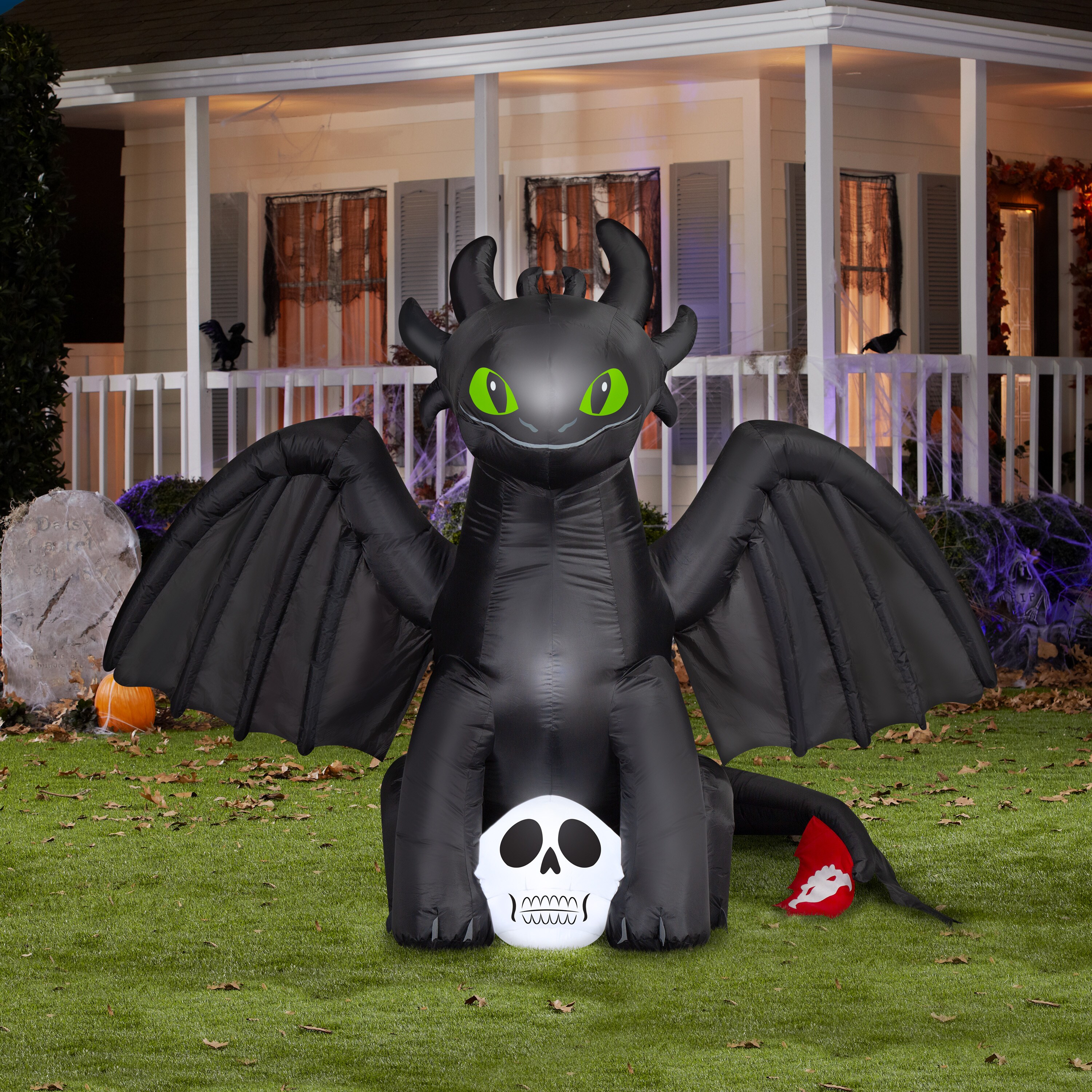 Universal 6-ft LED How to Train Your Dragon Toothless Dragon Inflatable