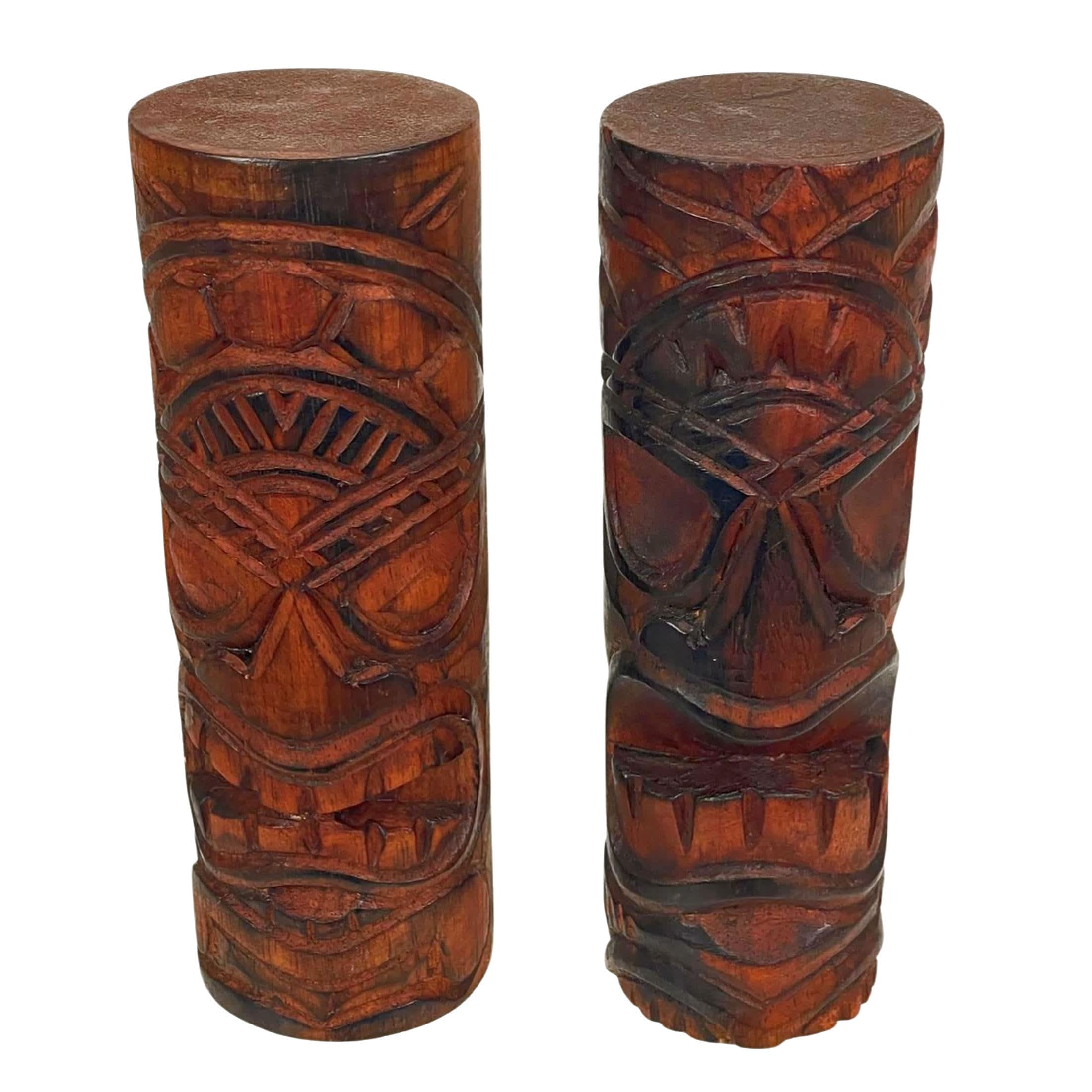 Things2Die4 Set of 2 Hand Carved Wooden Tiki Totems 8 Inch Tall Tribal Island Decor Brown