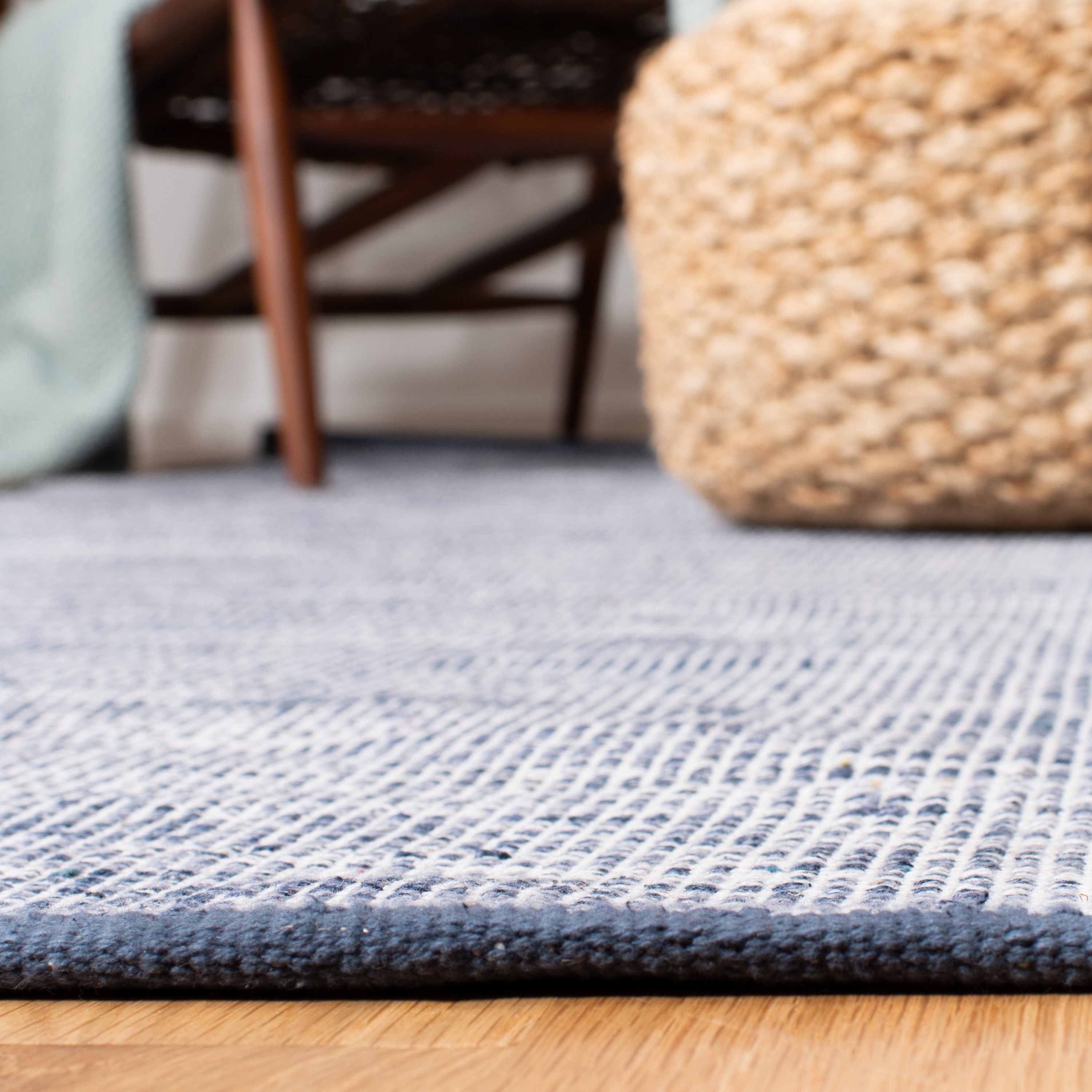 Safavieh MTK250N-8 rugs - View #4
