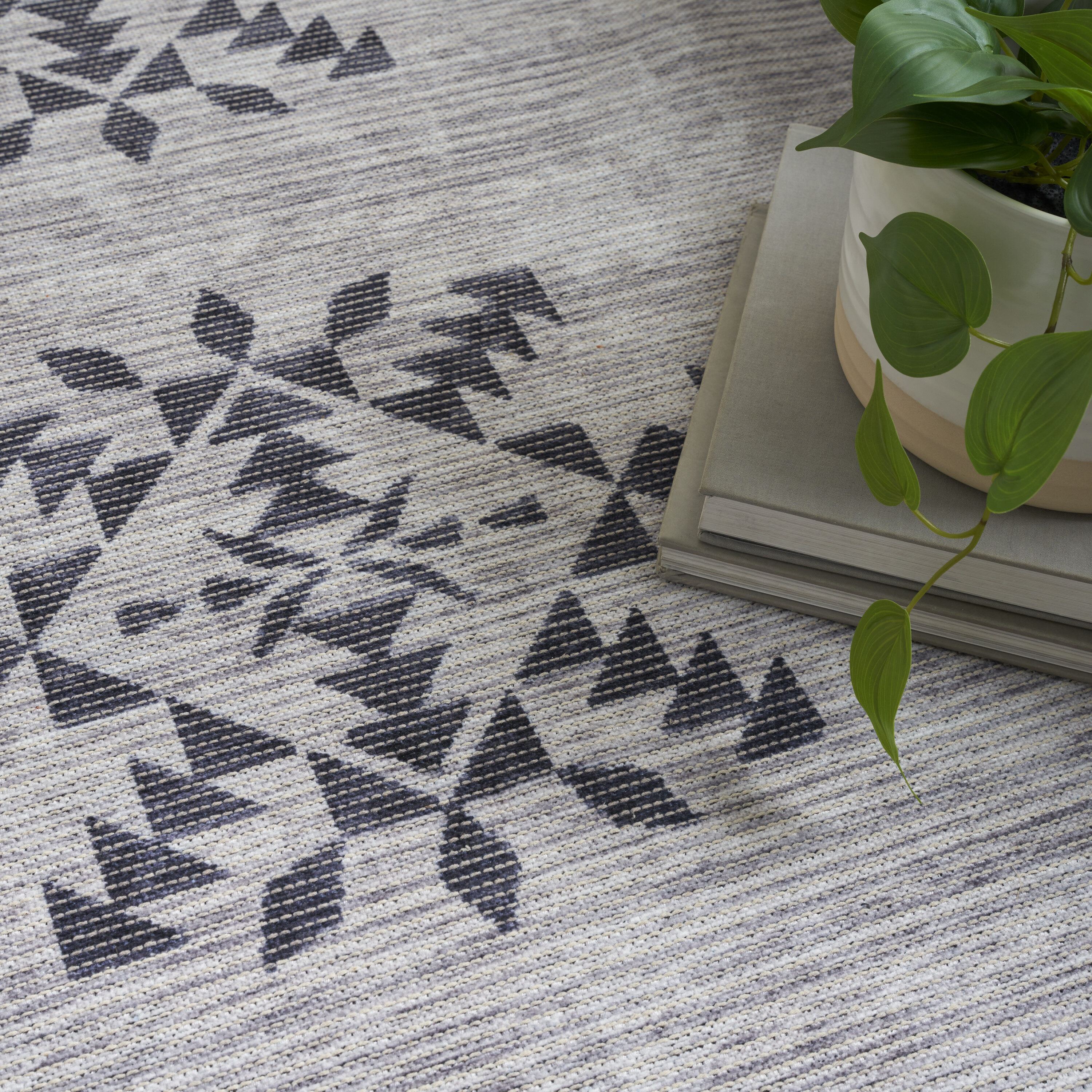 Nicole Curtis 099446164445 rugs - View #7