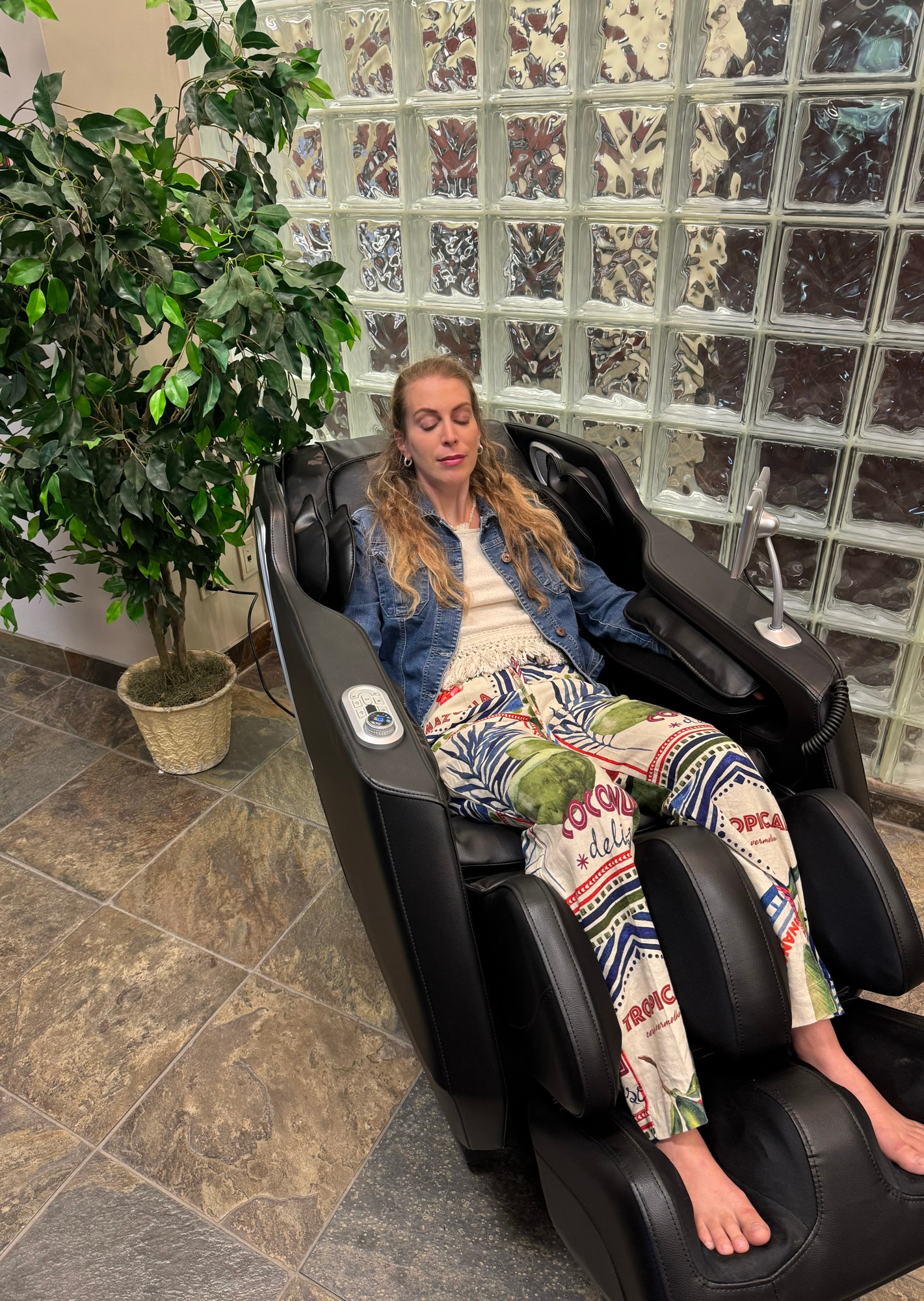 iComfort IC4500 recliners - View #10