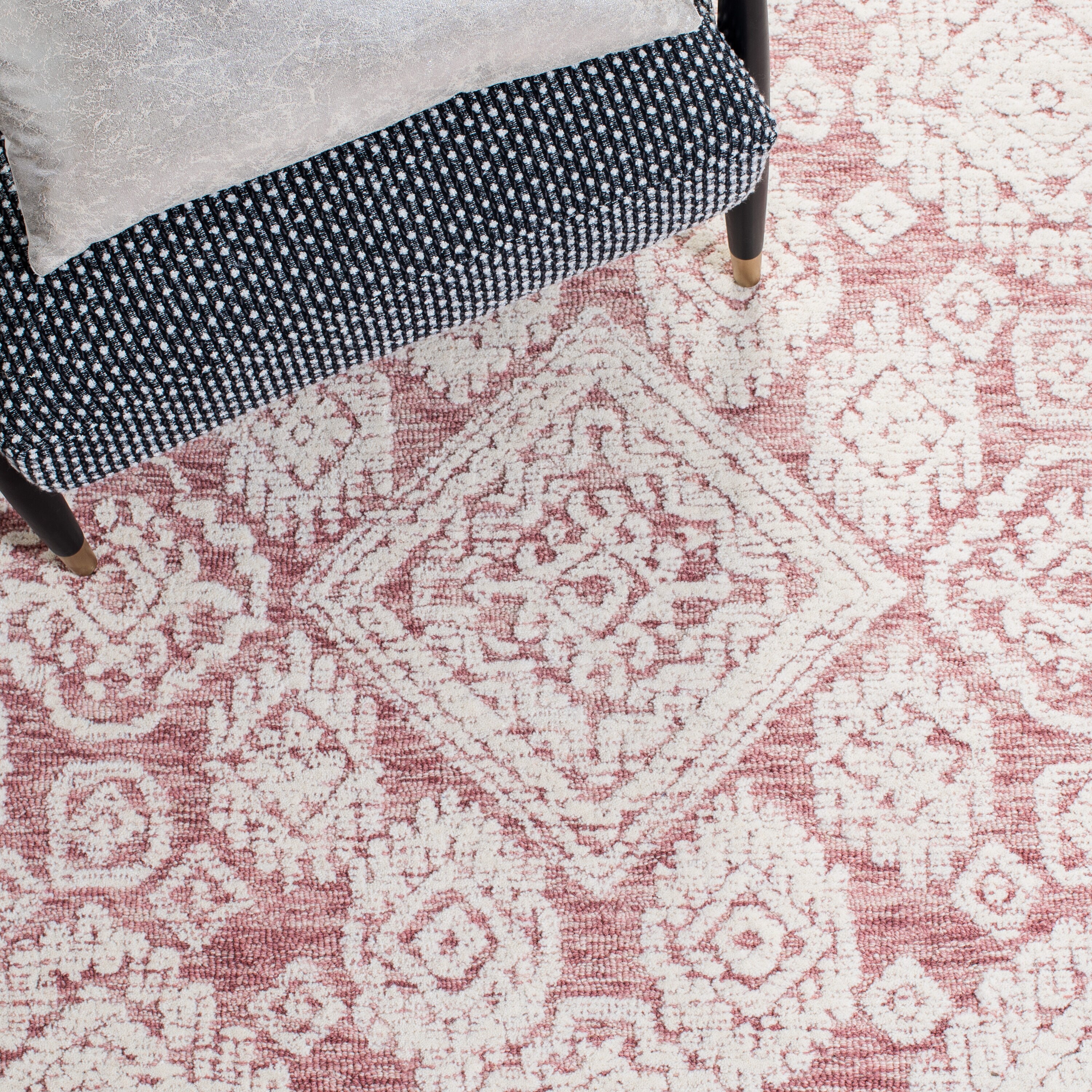 Safavieh MET987U-28 rugs - View #5