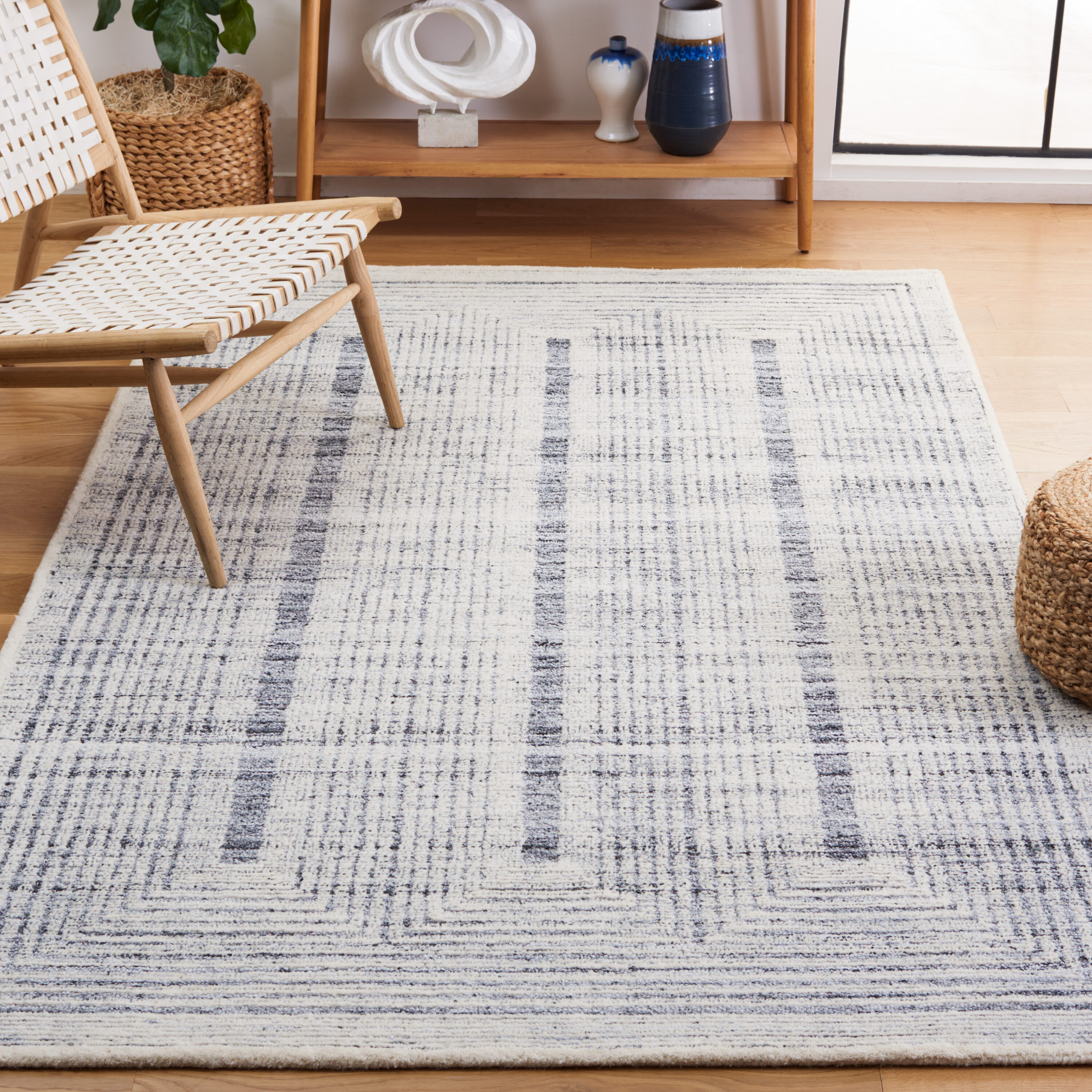  Metro 991 Light Gray/Ivory Contemporary 4ft x 6ft Small Rectangle Rug