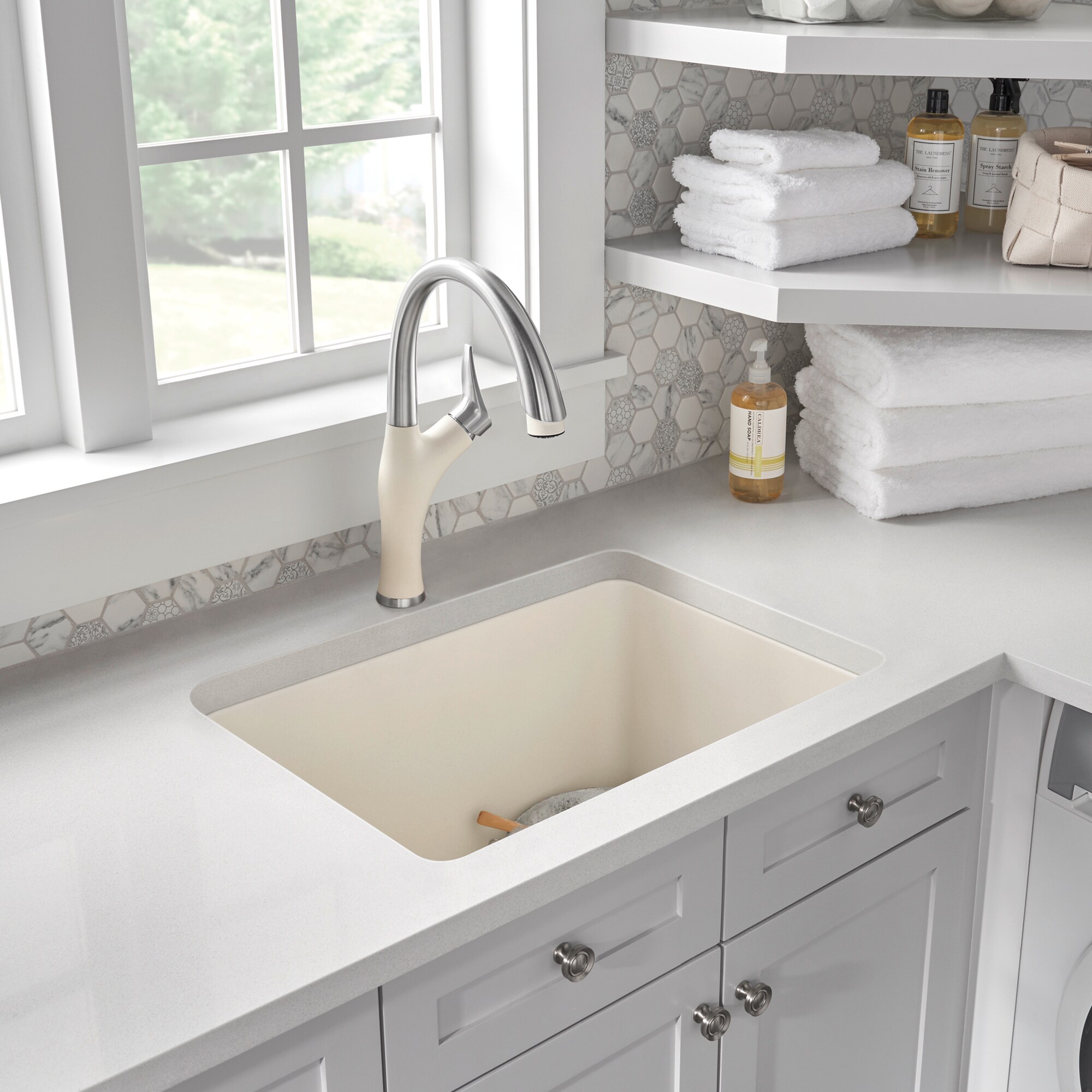 BLANCO 22-in x 25-in 1-Basin Biscuit Undermount Laundry Sink at Lowes.com