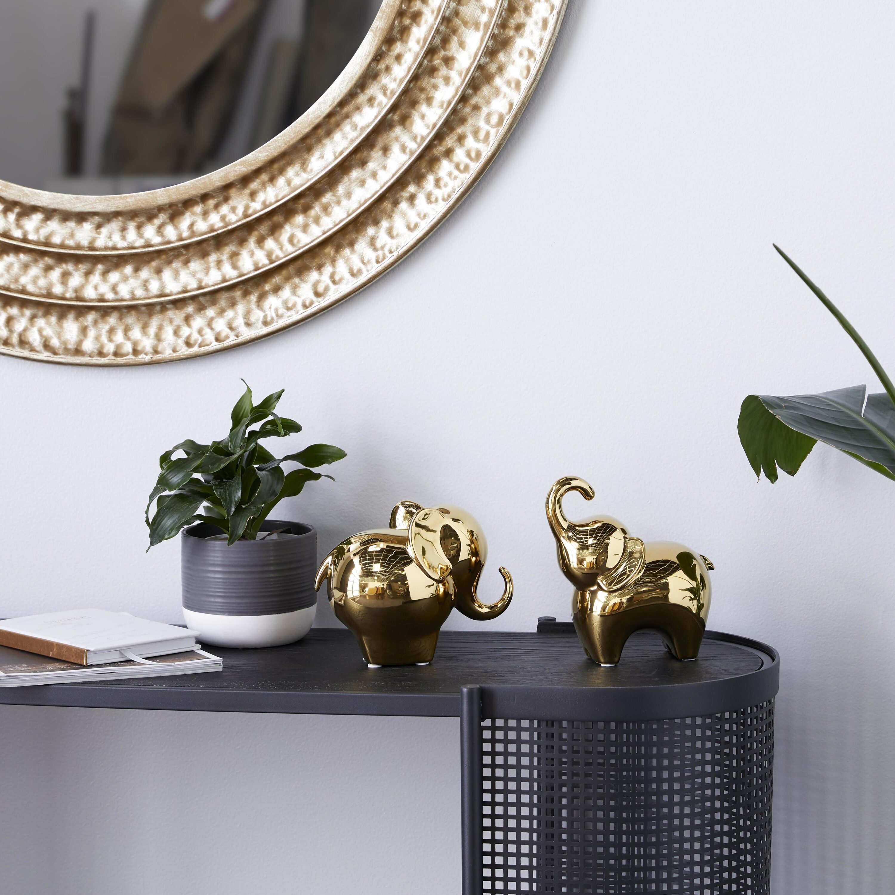 The Novogratz 22428 2 -Pack Gold Porcelain Modern Sculpture