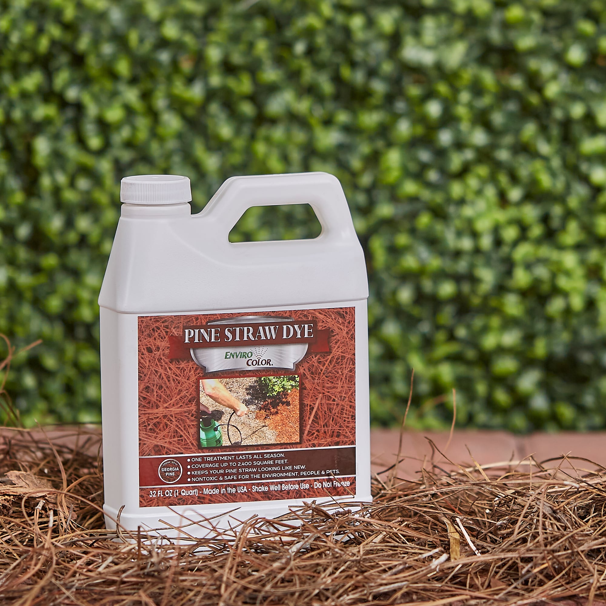 EnviroColor 32-oz Green Mulch Dye Concentrated in the Pine Needle