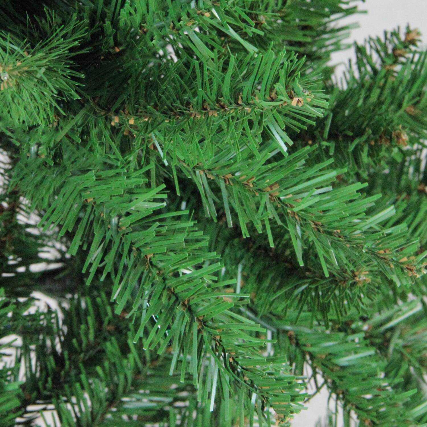 Northlight 32915594 Artificial-Christmas-Trees - View #3