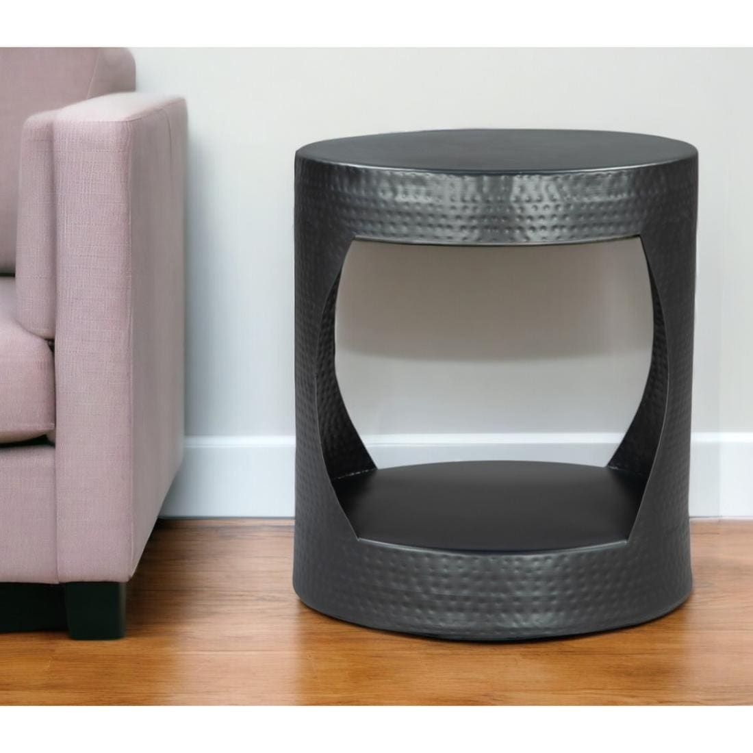 HomeRoots 19-in W x 20.3-in H Black Metal Round Modern End Table in the ...