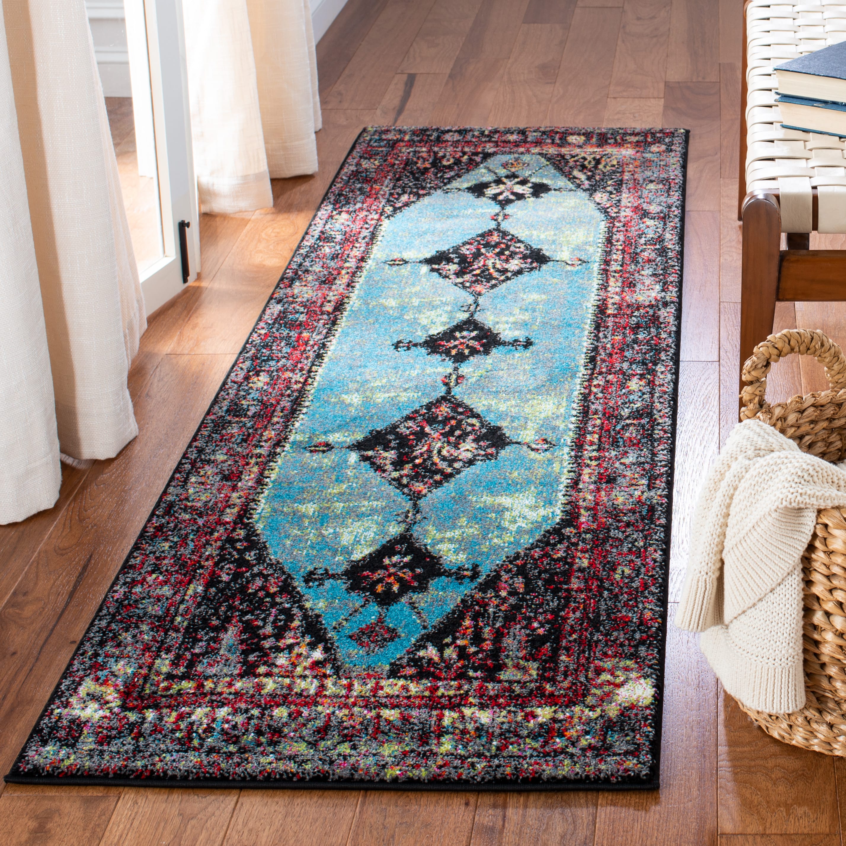 Safavieh VTH217Q-28 Vintage Hamadan Bidjar 2 x 8 (ft) Loomed Polypropylene Red/Light Blue Rectangular Indoor Floral/Botanical Global Runner rug