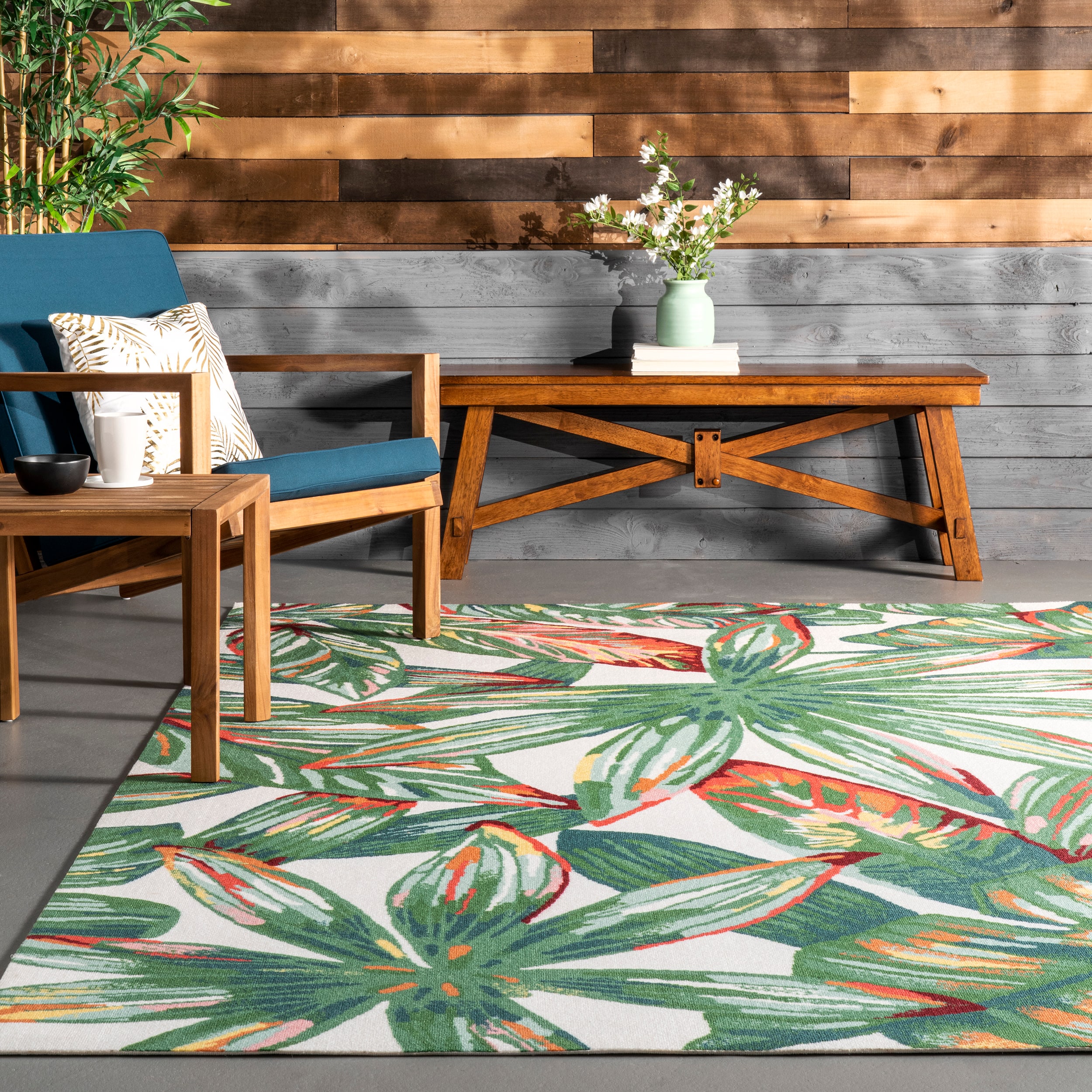 Lindsey Multicolor Floral Square Indoor/Outdoor Easy-Care Rug, 4'