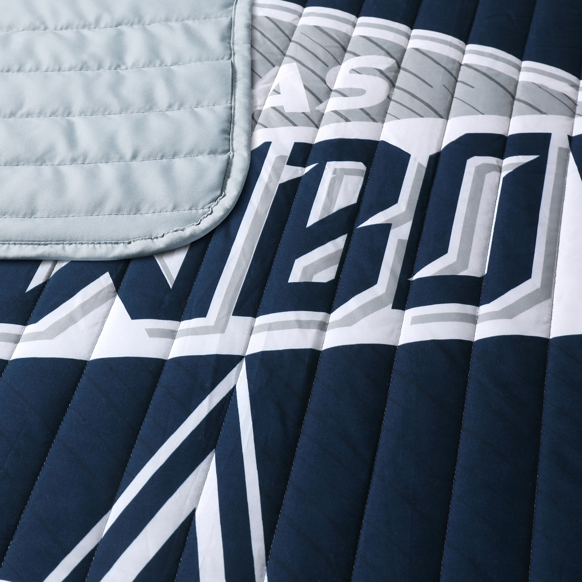 Cathay Sports Dallas Cowboys Blue/Silver 60-in x 80-in Throw in the Blankets  & Throws department at