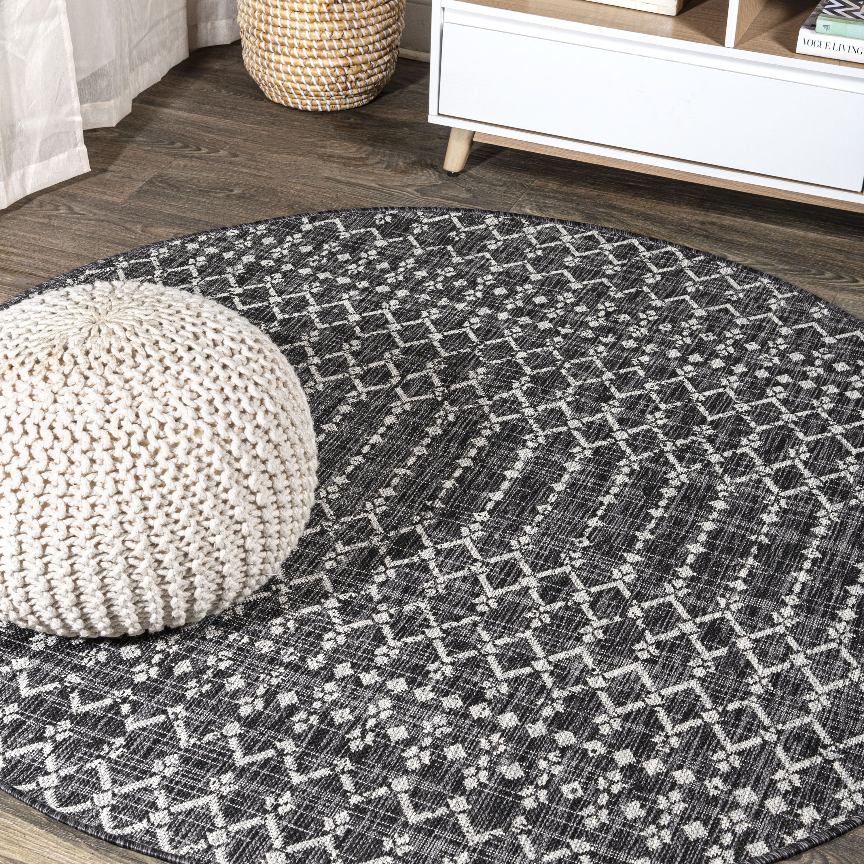 JONATHAN  Y SMB108F-4R SANTA MONICA Ourika Moroccan Geometric Textured Weave 4 x 4 (ft) Polypropylene Black/Gray Round Indoor Medallion Bohemian/Eclectic Area rug