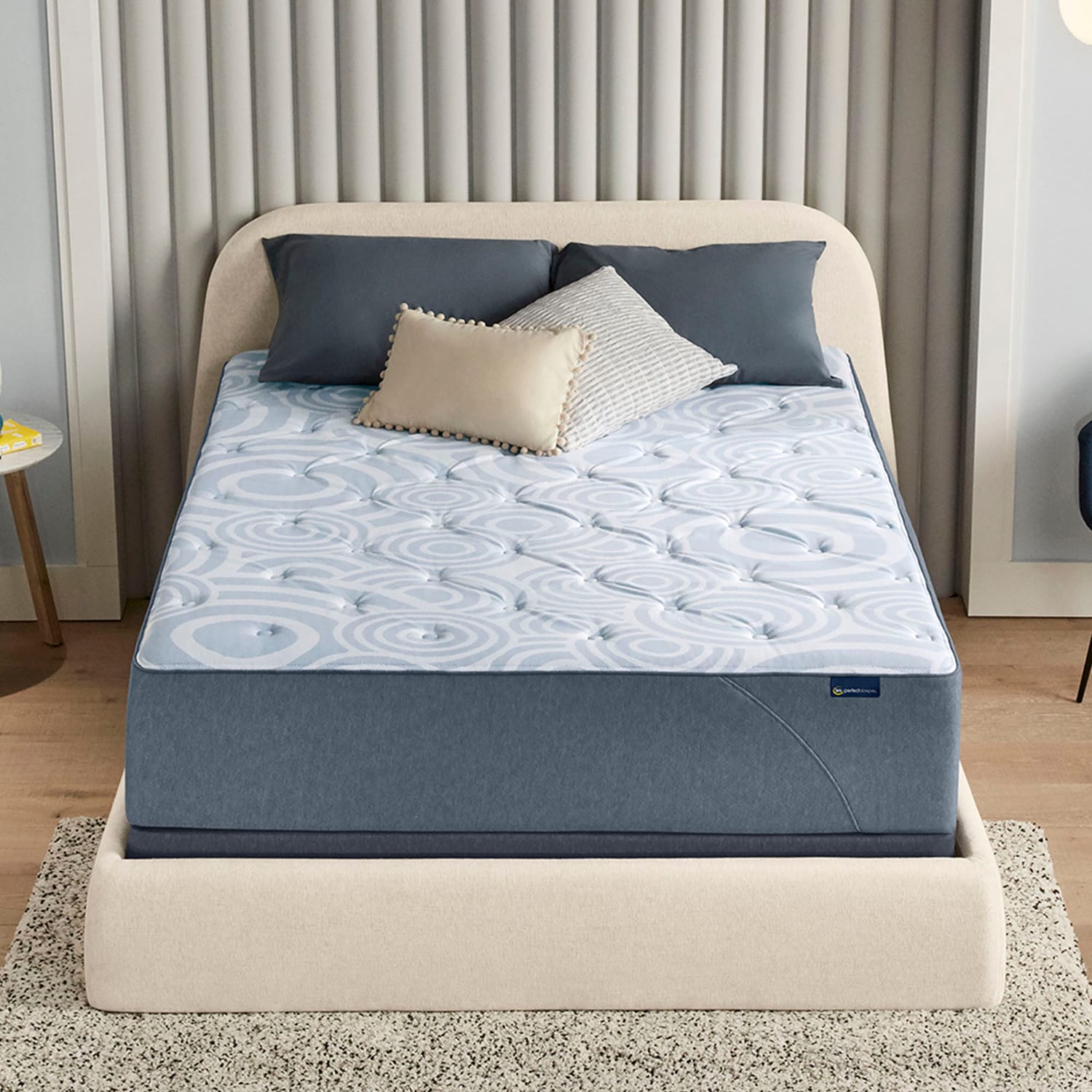 Serta Perfect Sleeper Renewed Relief 12-in Soft Queen Hybrid Memory  Foam/Coil Blend Mattress in a Box