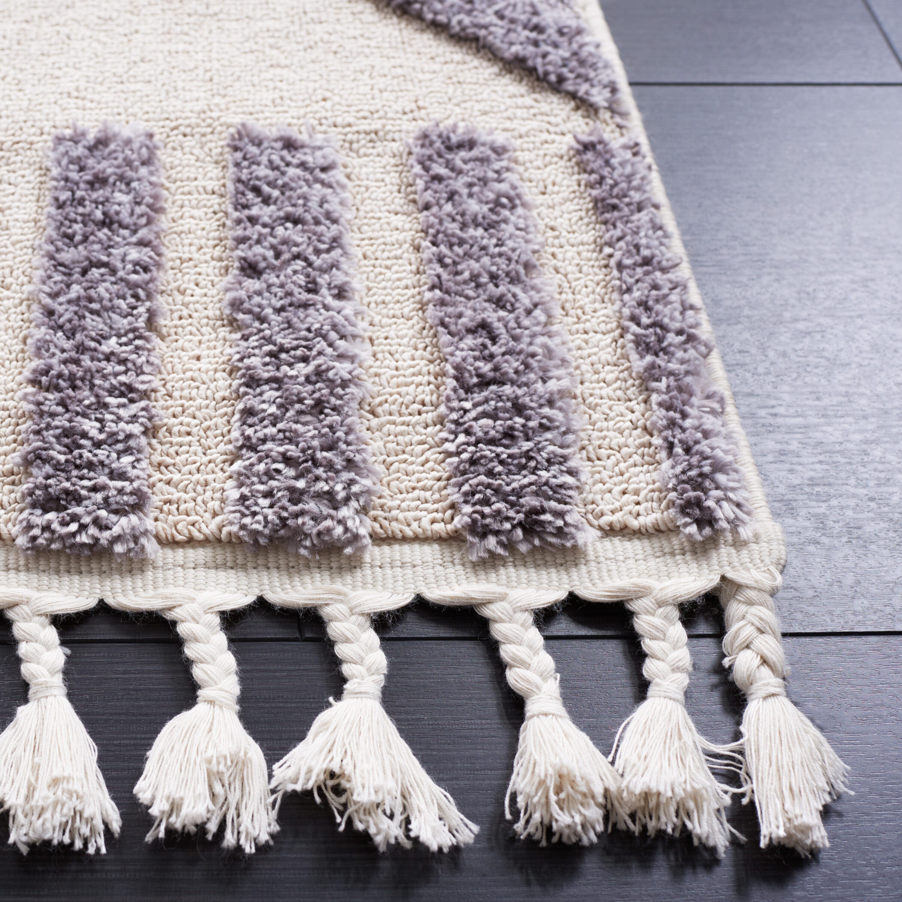 Safavieh MRK560A-7SQ rugs - View #2