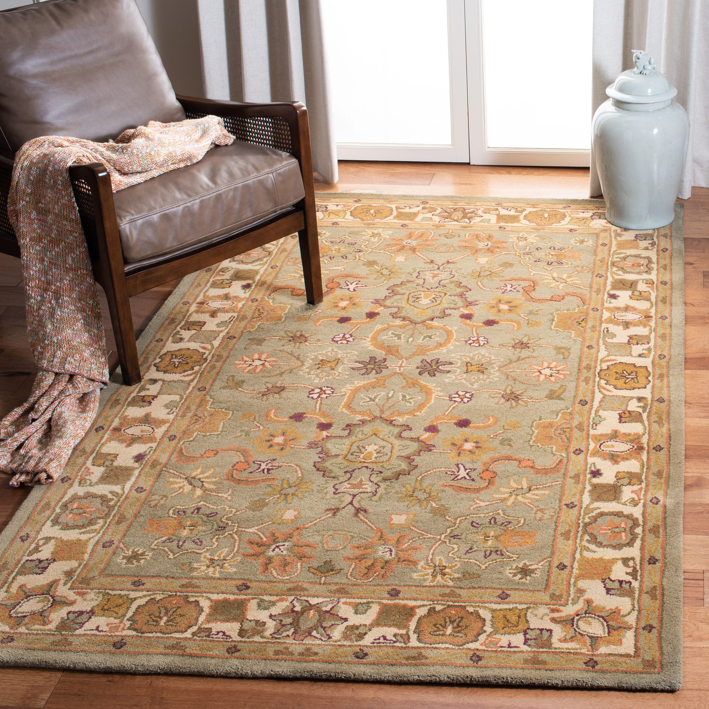  Heritage 959 Light Green/Beige Traditional 4ft x 6ft Small Rectangle Rug