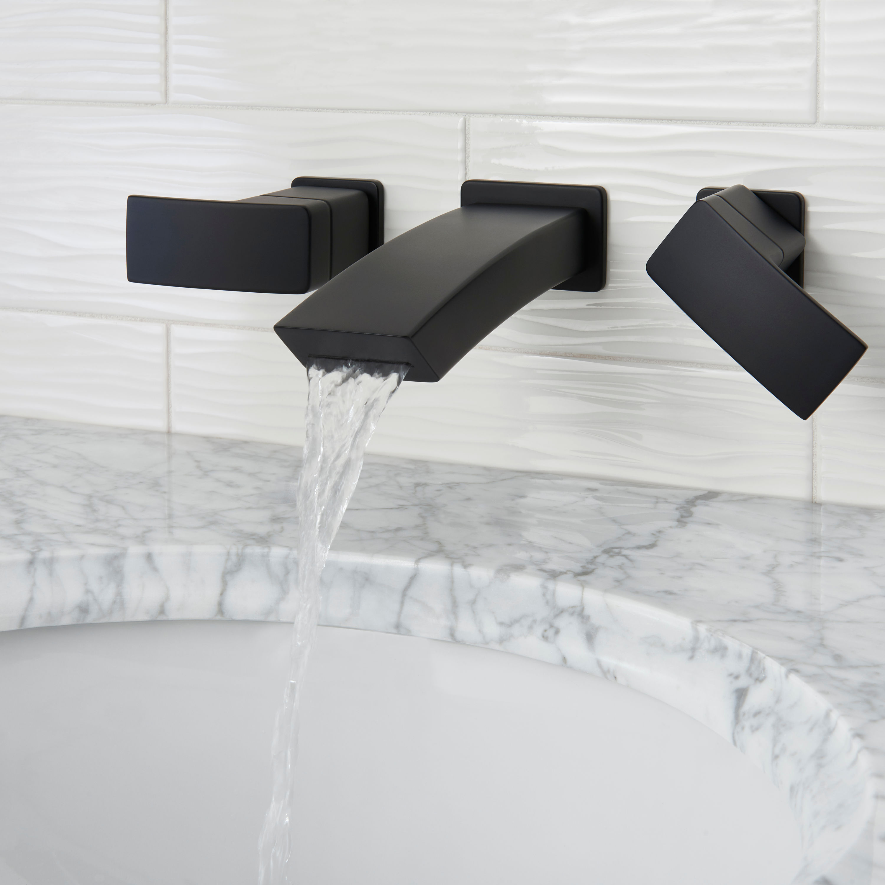 Pfister LG49-DF3B Lavatory-Faucets - View #3