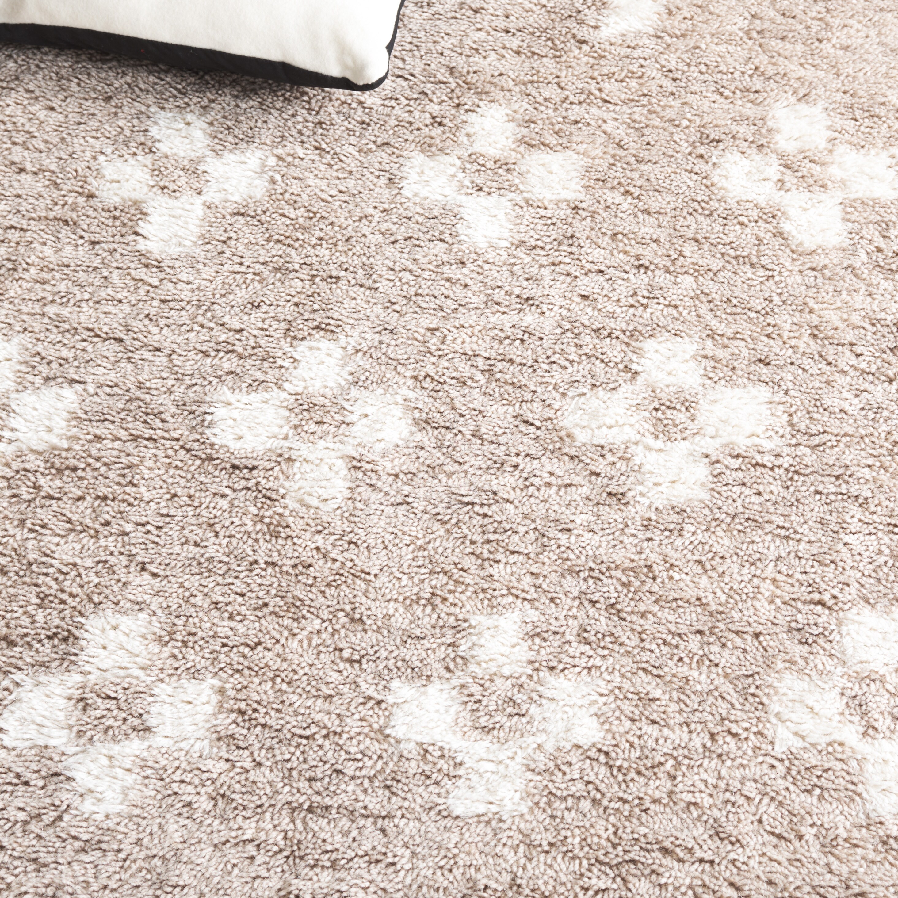 Safavieh VRM558B-4 rugs - View #4