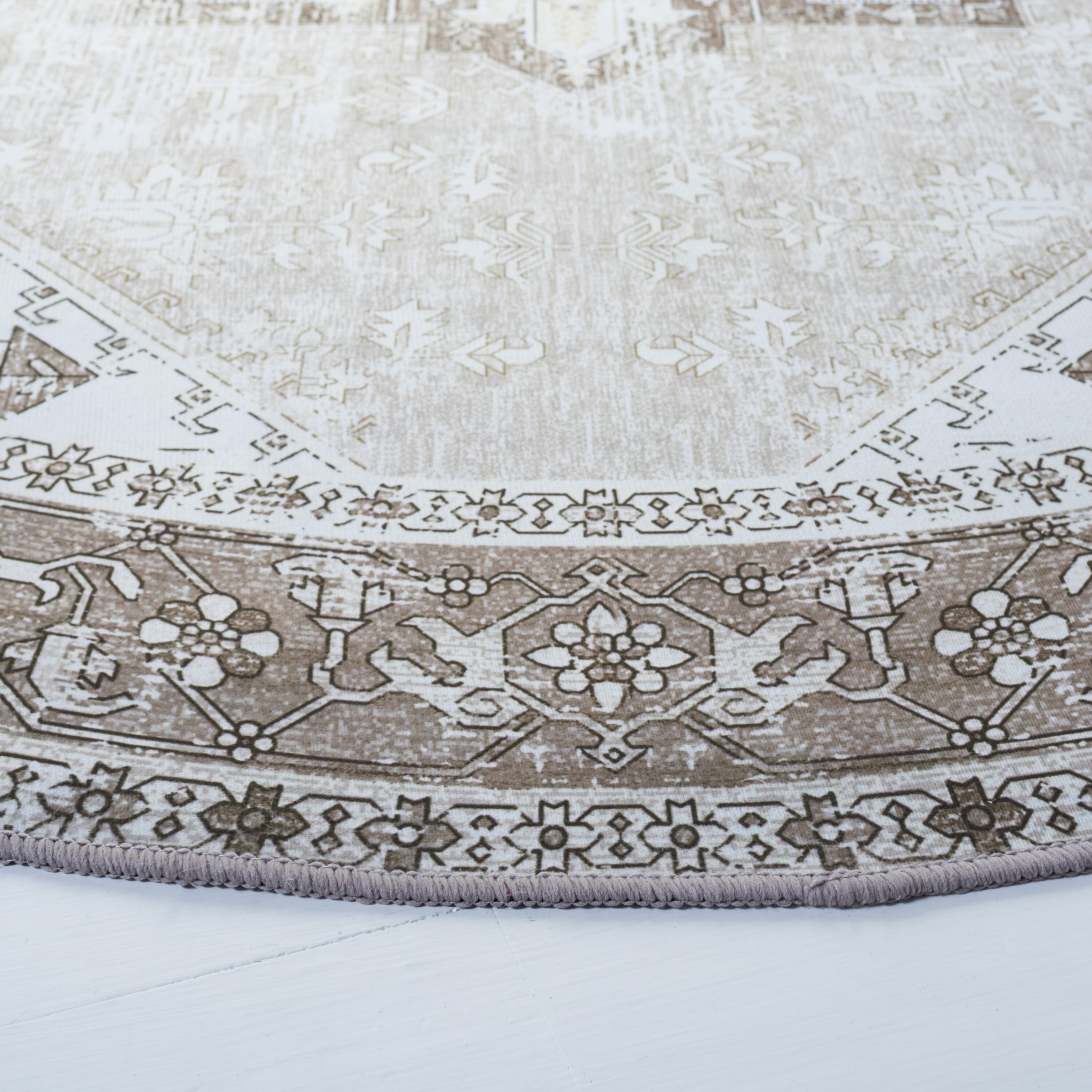 Safavieh TSN102W-5R rugs - View #3