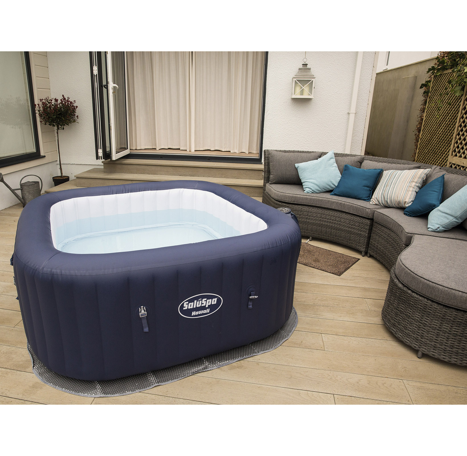 Bestway 6-Person Inflatable Rectangular Hot Tub at Lowes.com